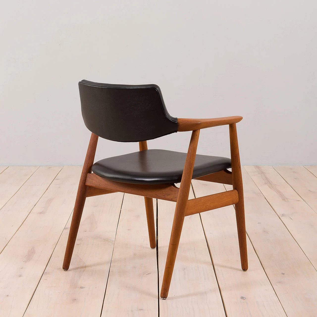 Solid teak and leather armchair by Erik Kierkegaard for Høng Stolefabrik, 1960s 5