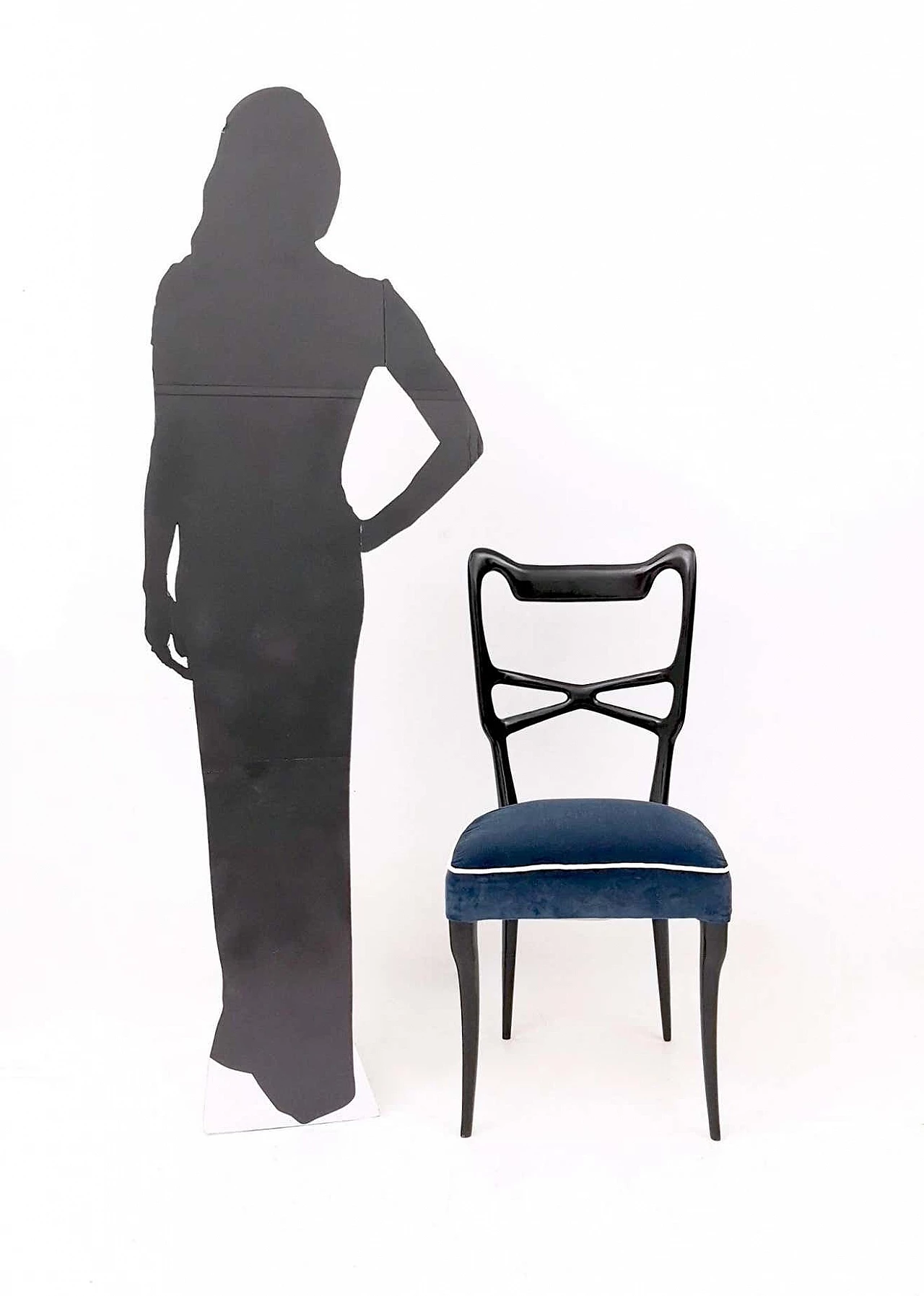 6 Chairs in ebonised beech and blue velvet in the style of Ulrich, 1950s 9