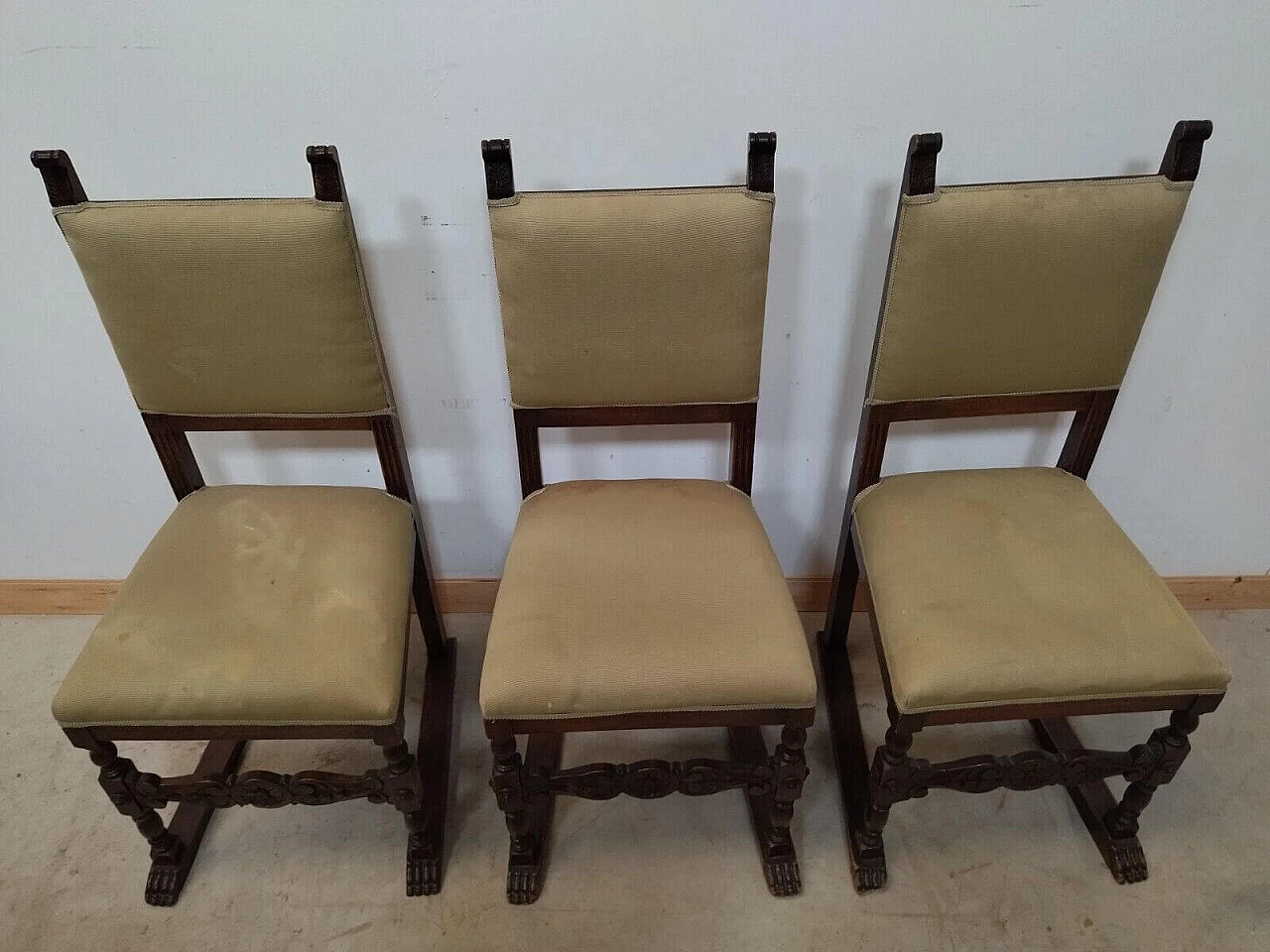 6 Walnut chairs in Neo-Renaissance style, early 20th century 6