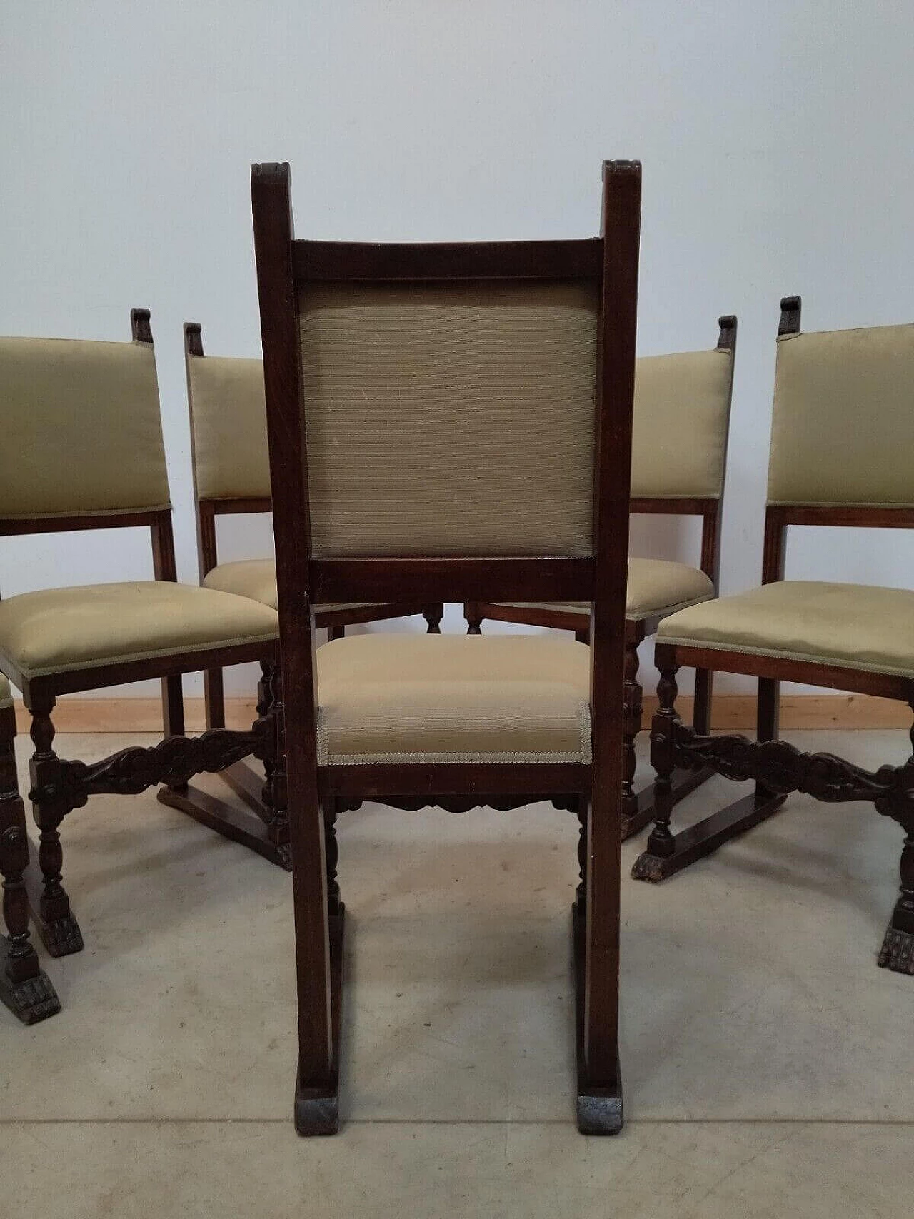 6 Walnut chairs in Neo-Renaissance style, early 20th century 11
