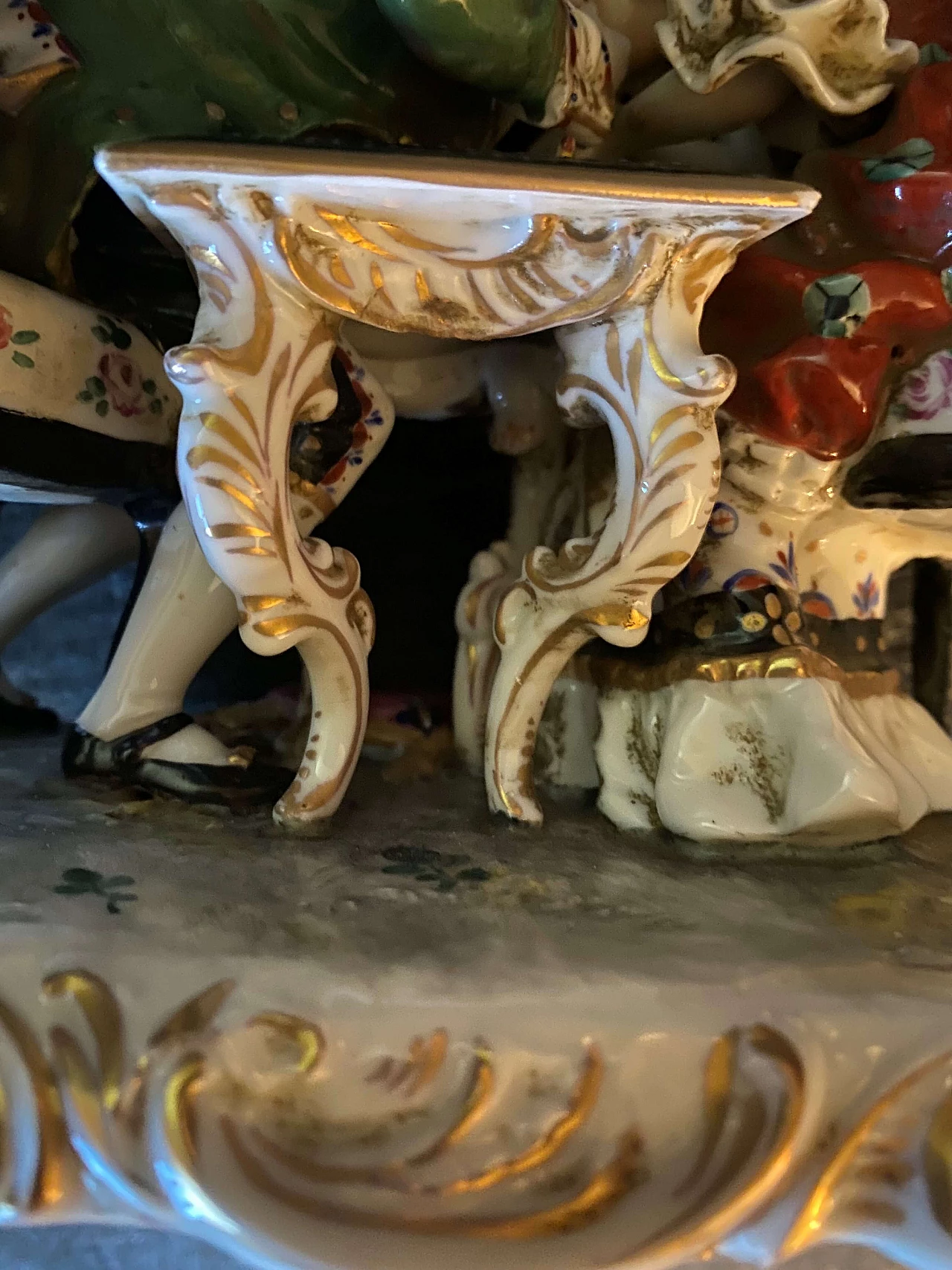 Polychrome porcelain sculpture of a gallant scene, late 19th century 21