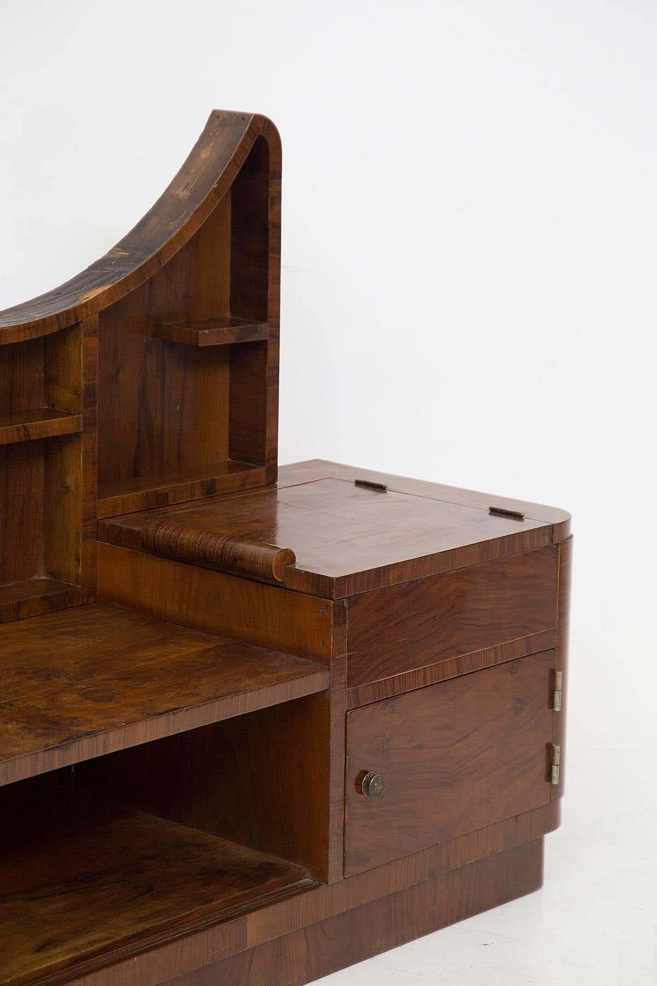 Walnut-root sideboard attributed to Osvaldo Borsani, 1930s 3