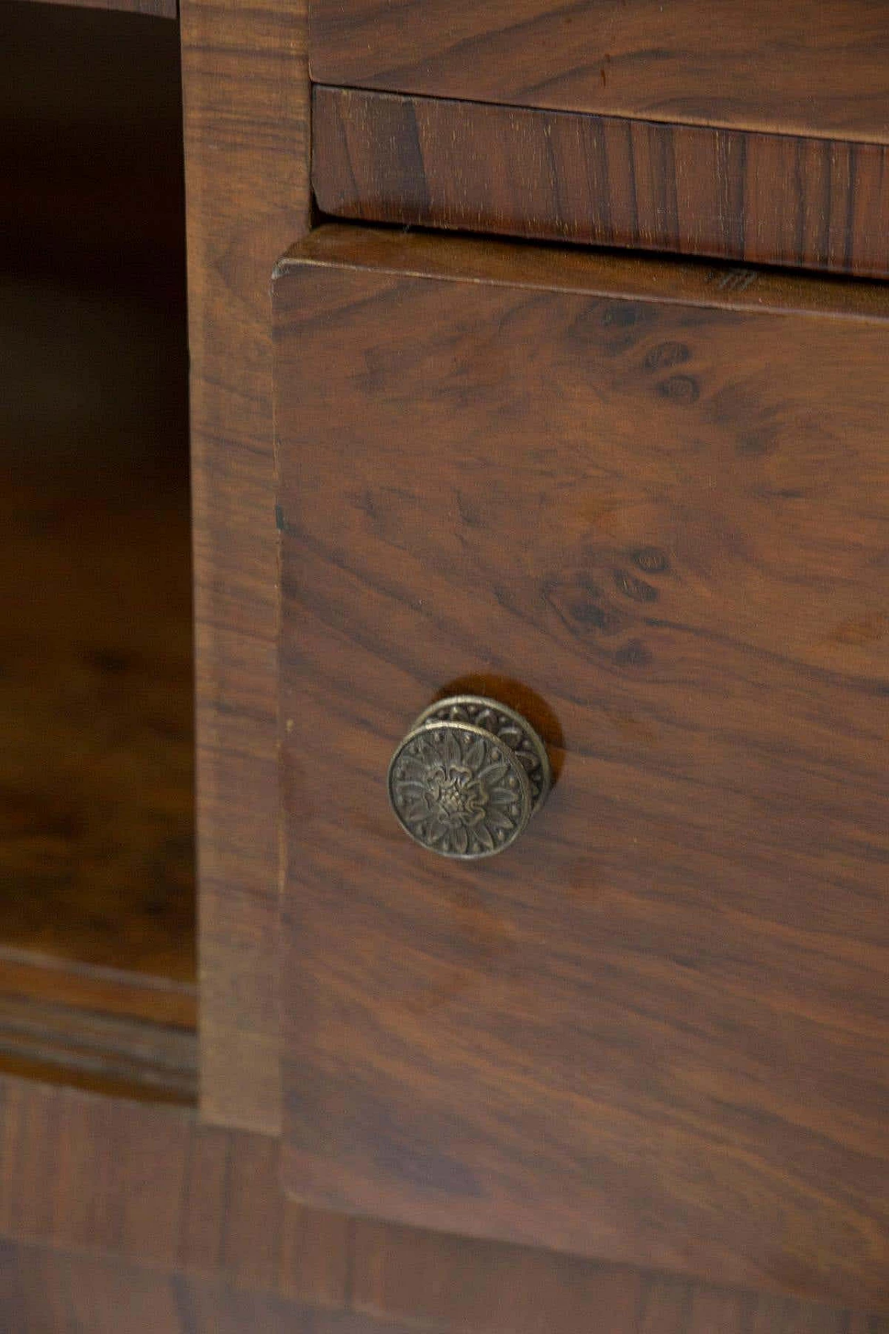 Walnut-root sideboard attributed to Osvaldo Borsani, 1930s 8