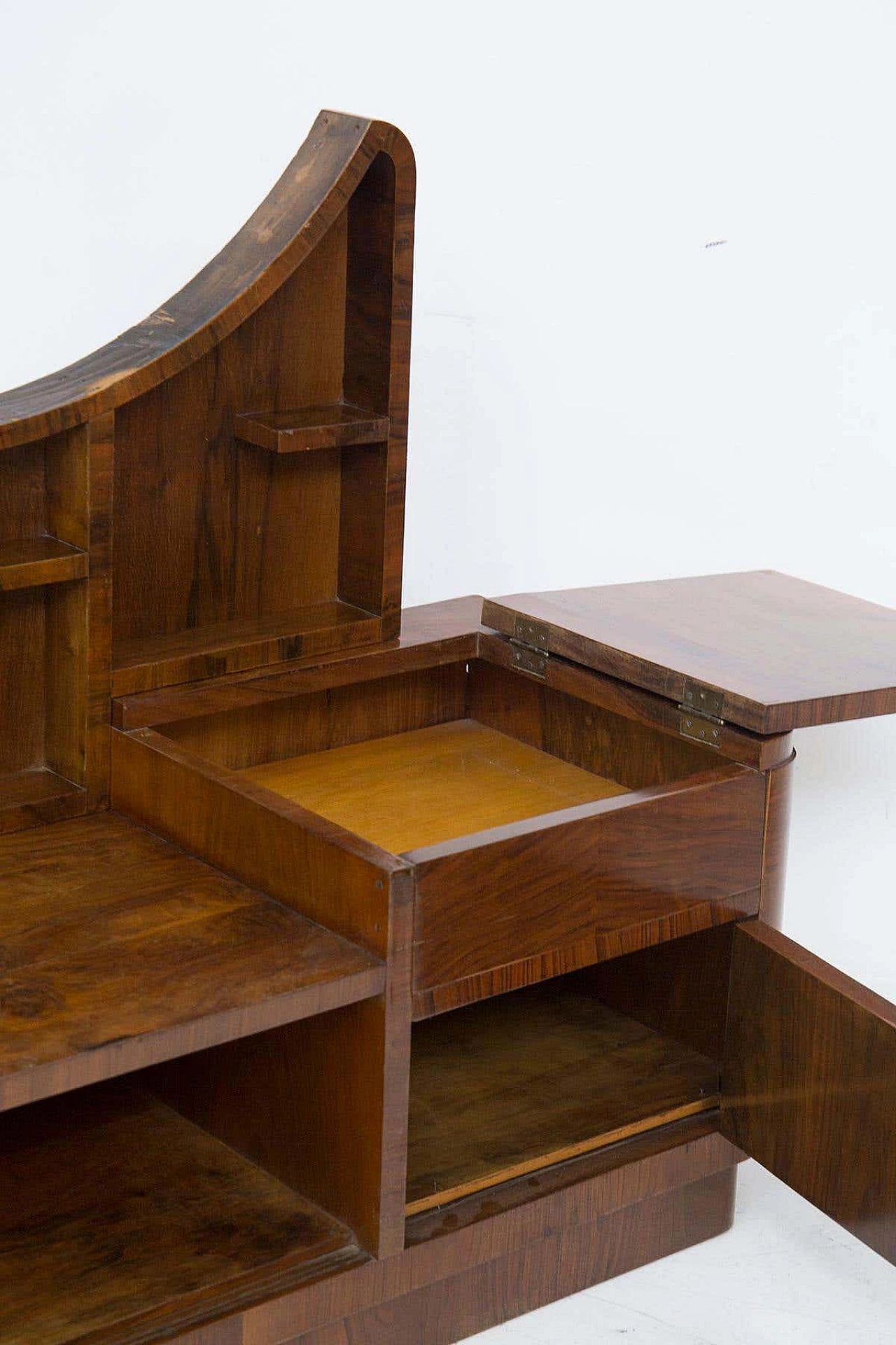 Walnut-root sideboard attributed to Osvaldo Borsani, 1930s 11
