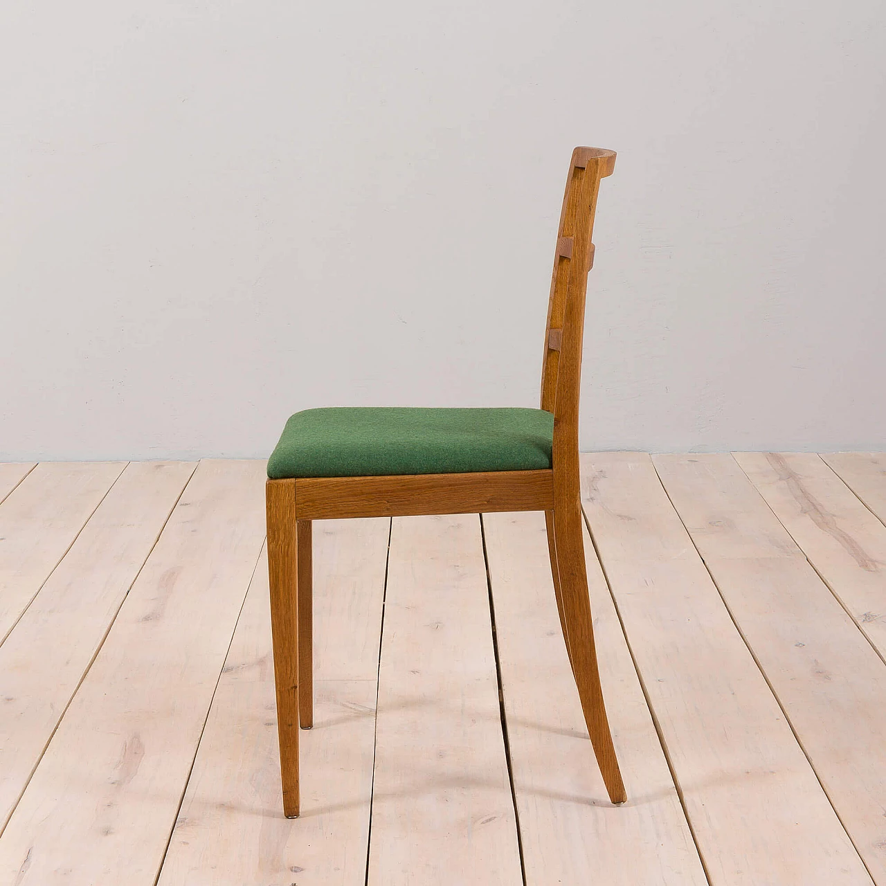 6 Solid oak ladder-back chairs by Fritz Hansen, 1950s 10