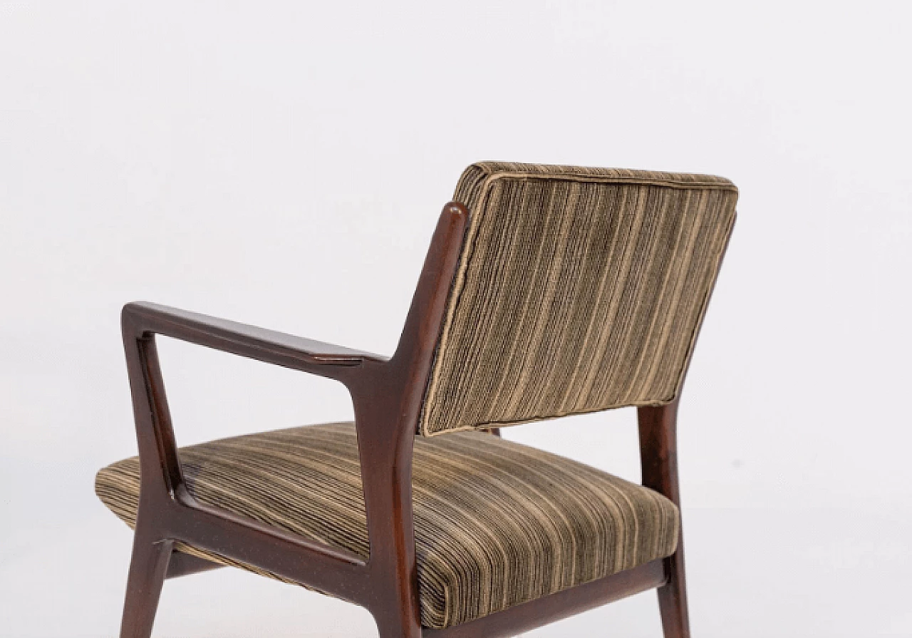 Coppia di poltrone in noce e velluto attribuite a Gio Ponti, anni '50 4