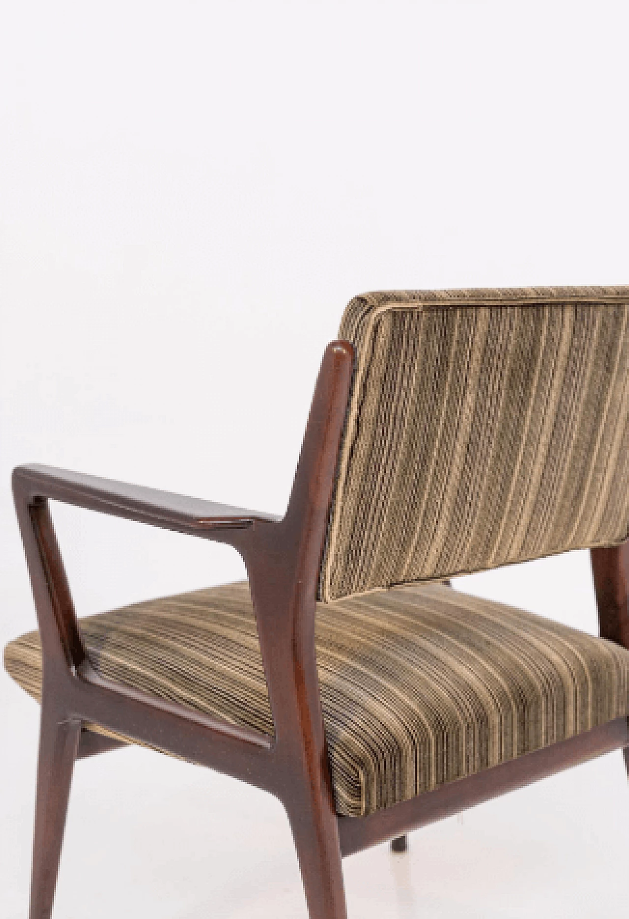 Coppia di poltrone in noce e velluto attribuite a Gio Ponti, anni '50 9