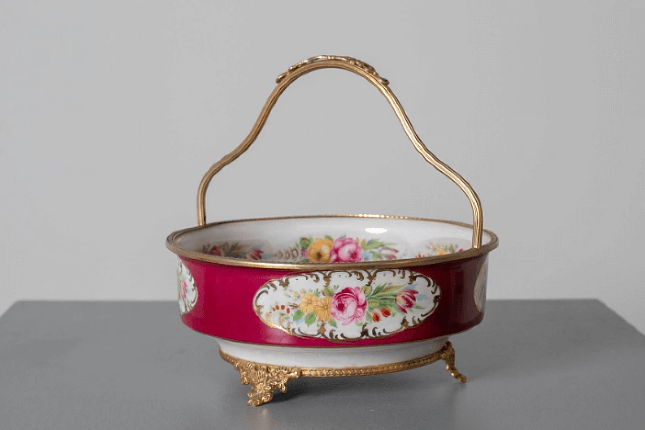 Chinese centerpiece in painted and gilded ceramic, early 20th century 5