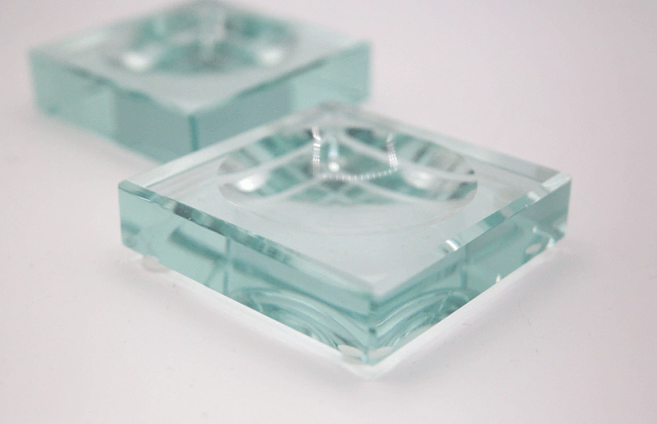 Coppia di posacenere in cristallo di Fontana Arte, anni '60 2