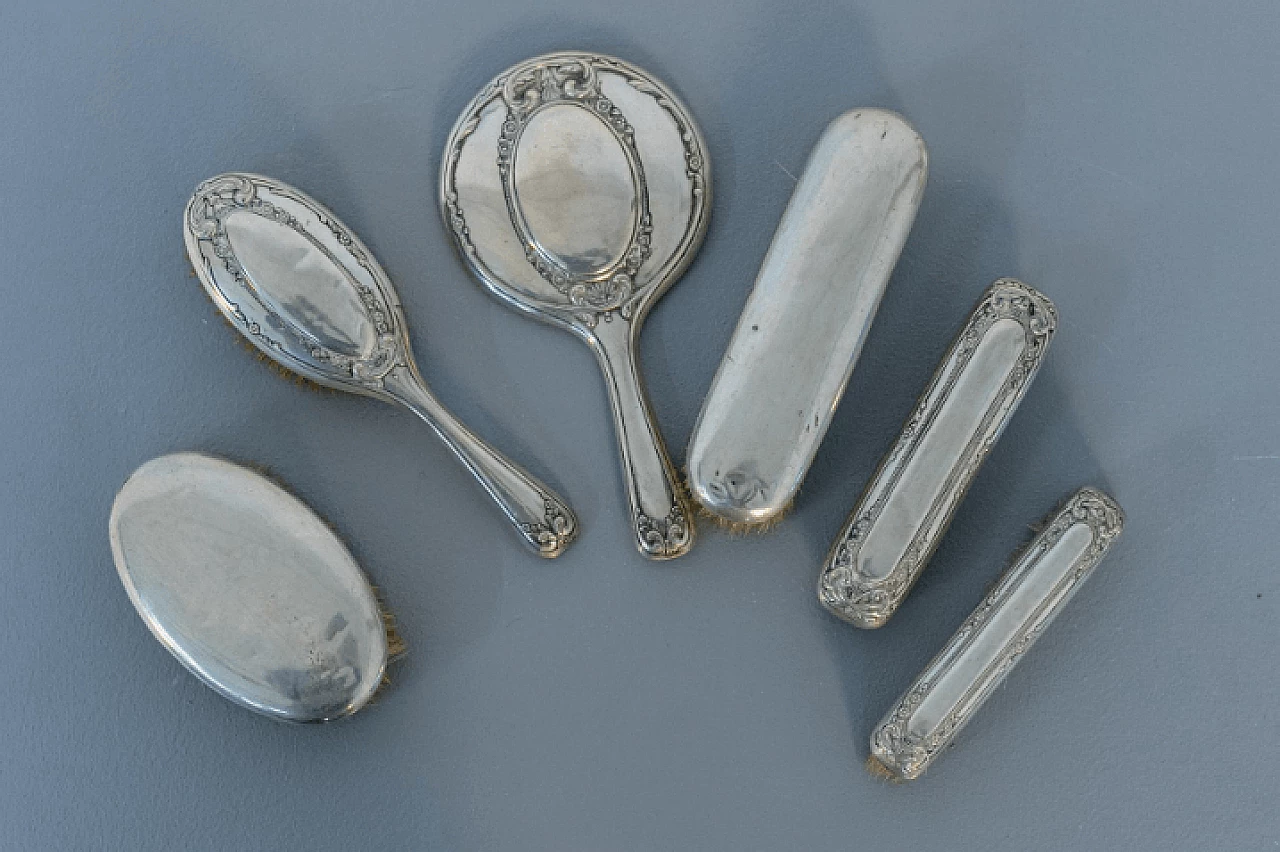 5 Brushes and mirror in silver, 1930s 5