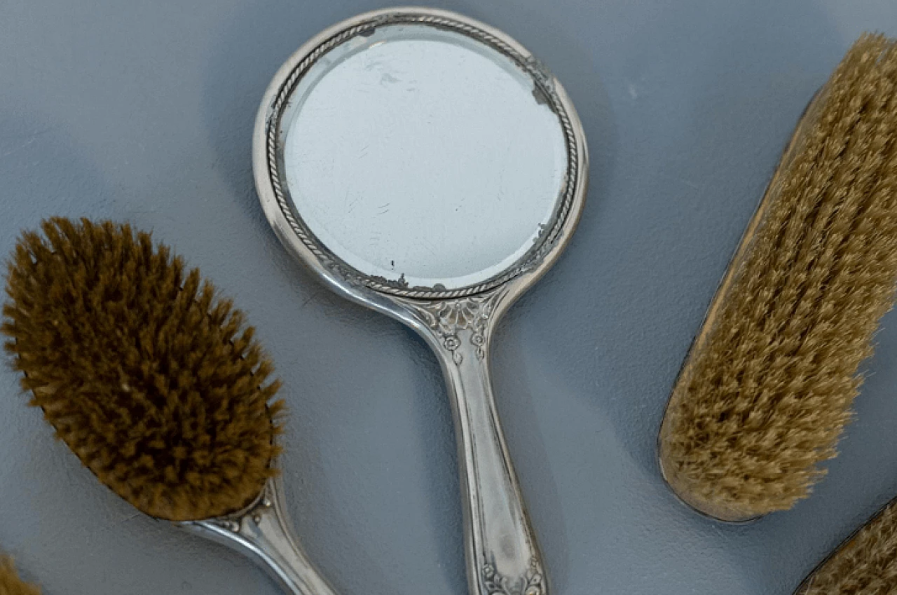 5 Brushes and mirror in silver, 1930s 7