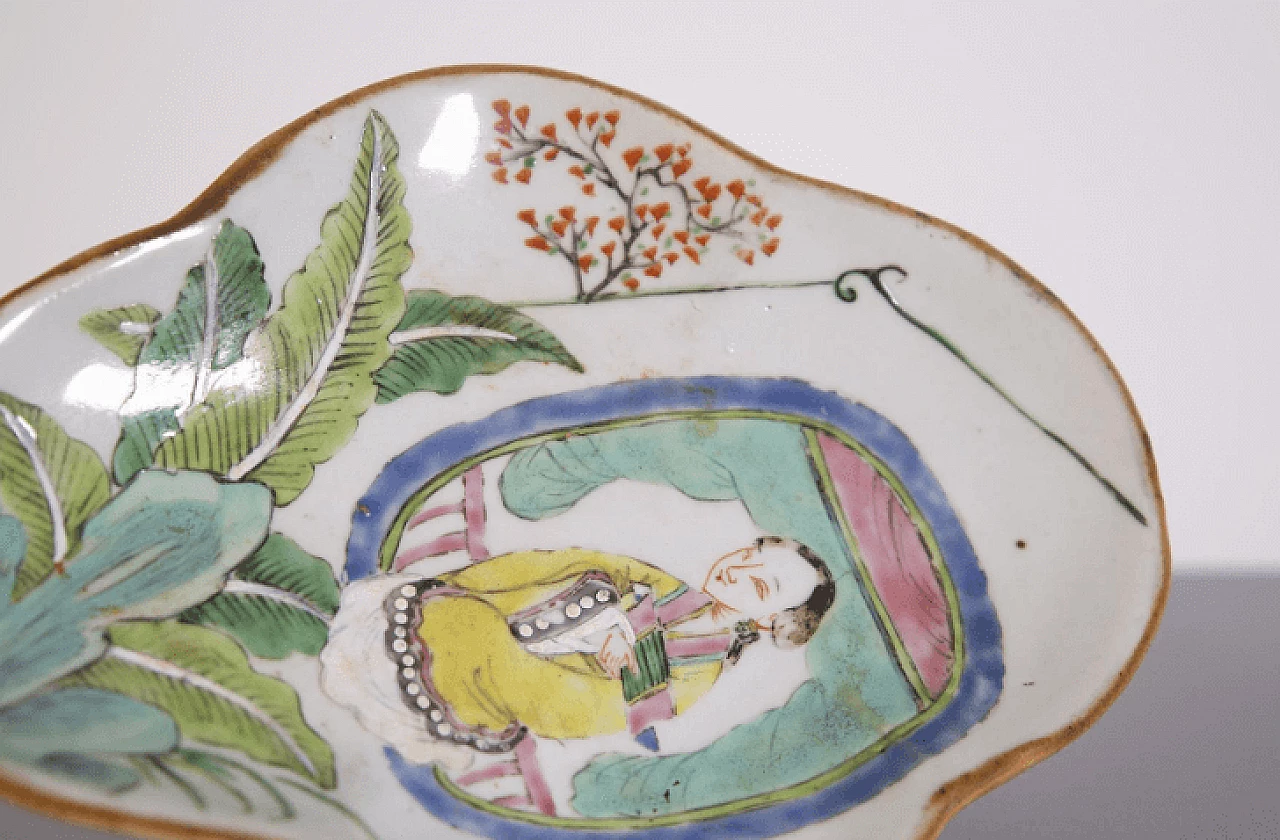 Coppia di centrotavola cinesi in ceramica dipinta, inizio '900 3