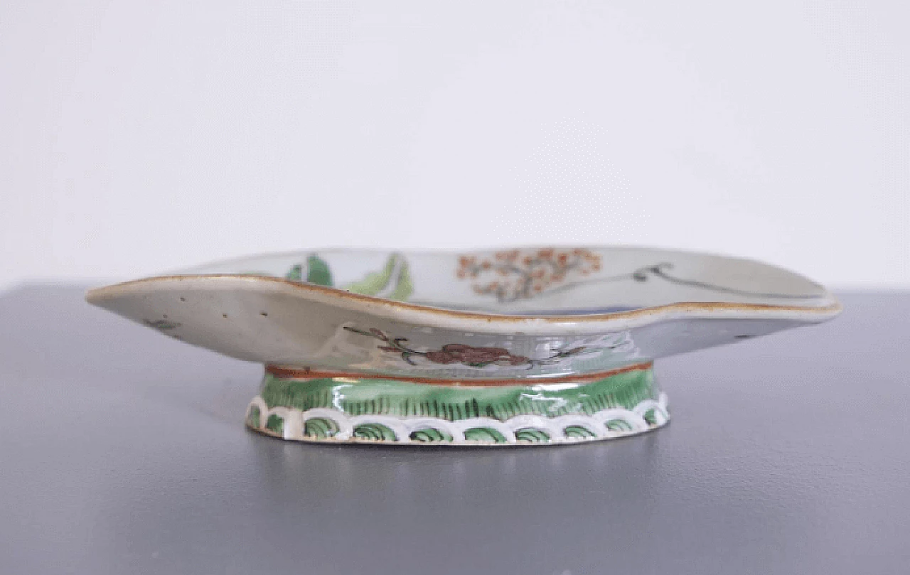 Coppia di centrotavola cinesi in ceramica dipinta, inizio '900 6