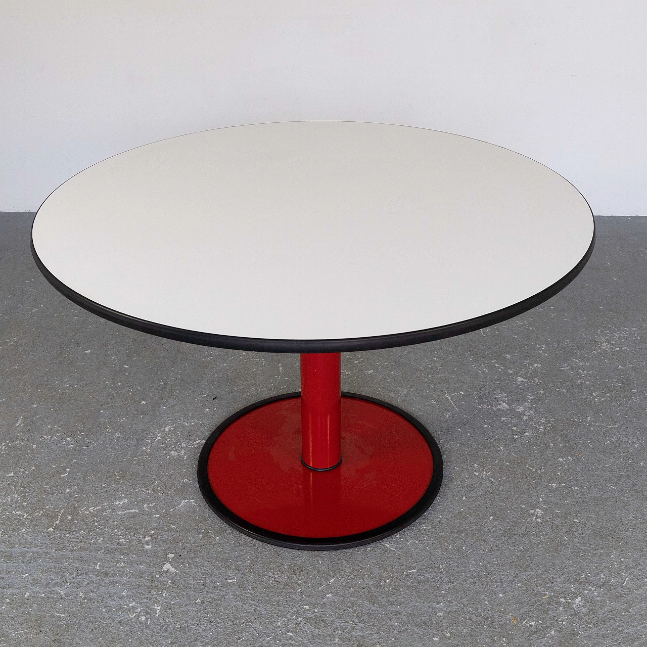 Round table with formica top, 1970s 4
