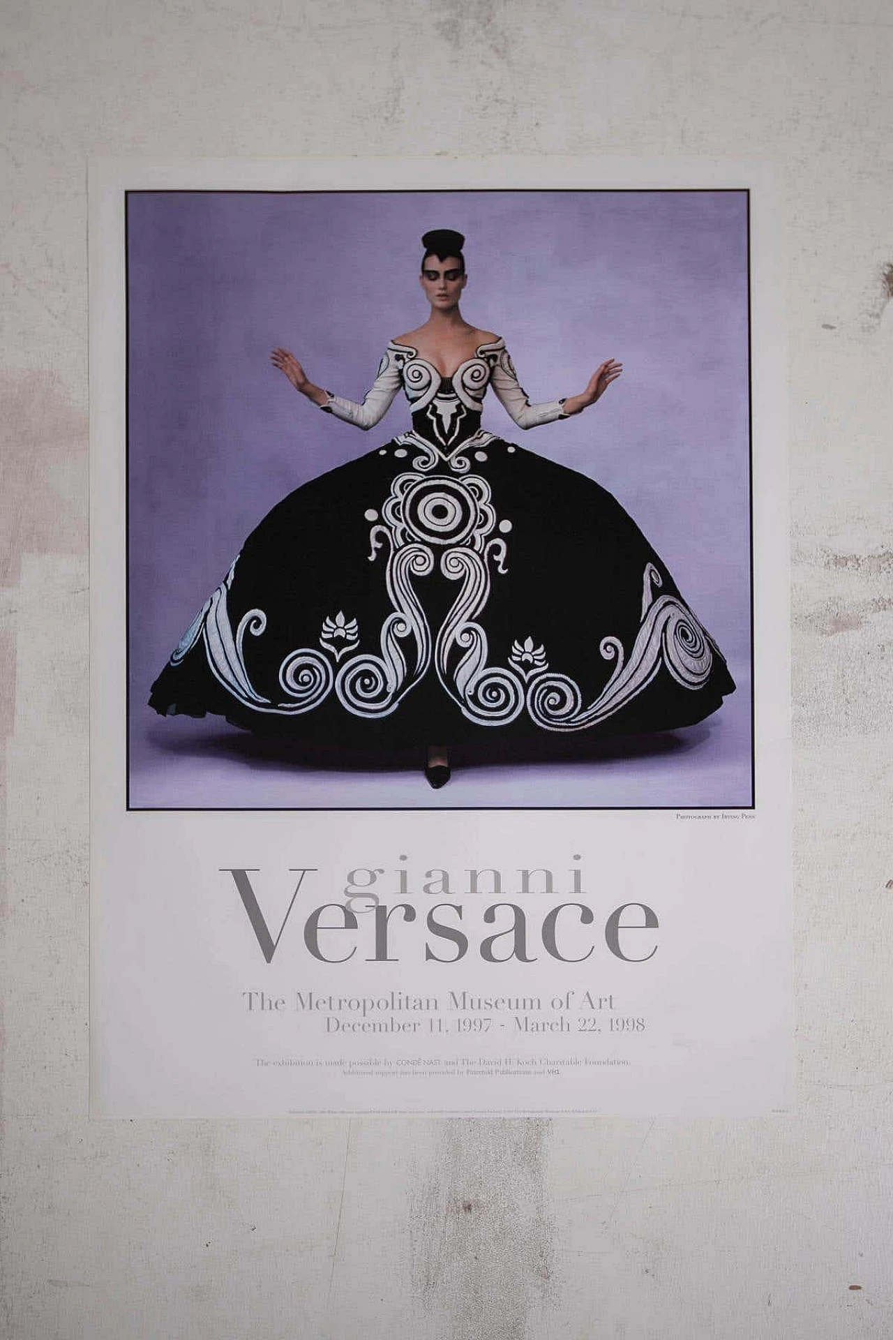 Poster Gianni Versace Metropolitan Museum of Art, foto di Irving Penn, 1997 4