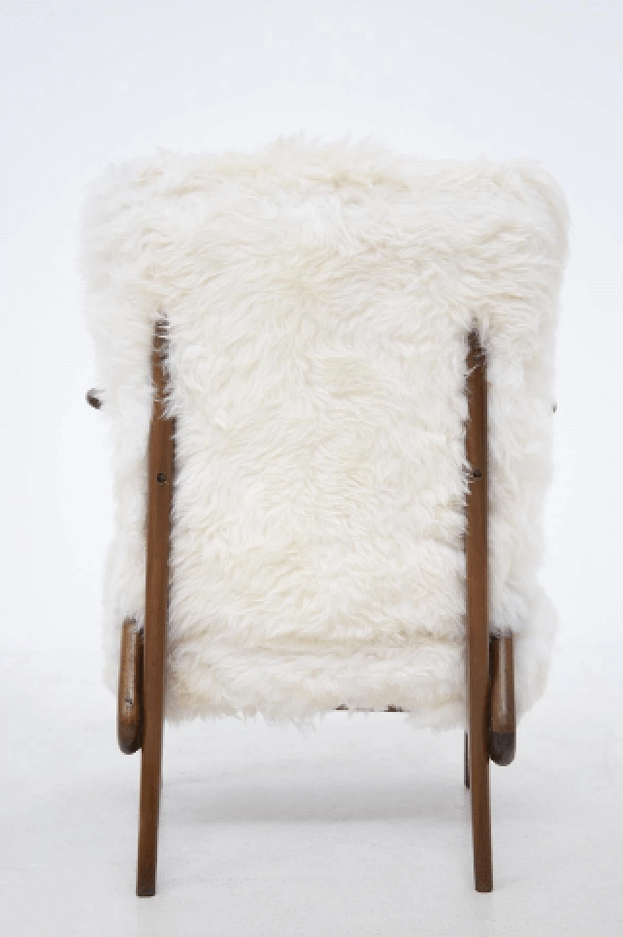 Pair of fur armchairs attributed to Giuseppe Scapinelli, 1950s 10