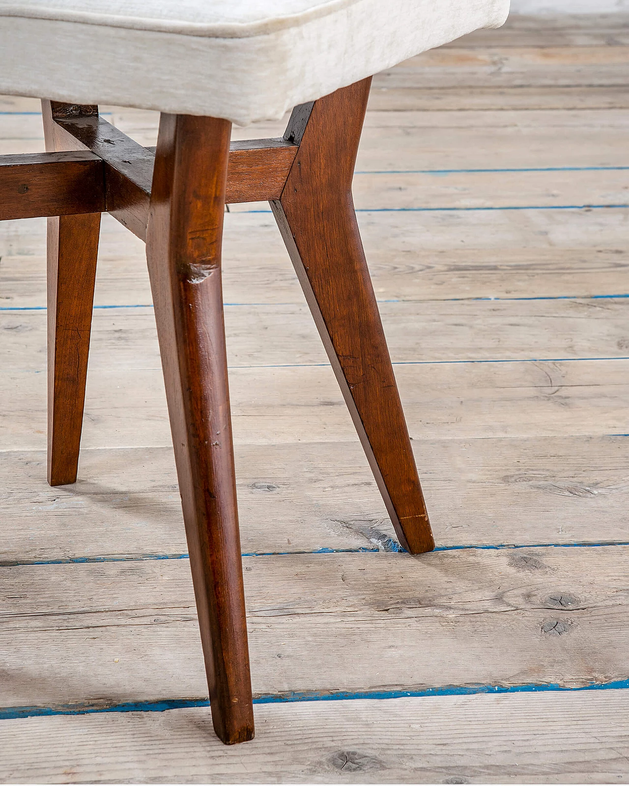 Pair of stools in the style of Ico Parisi, 1950s 3