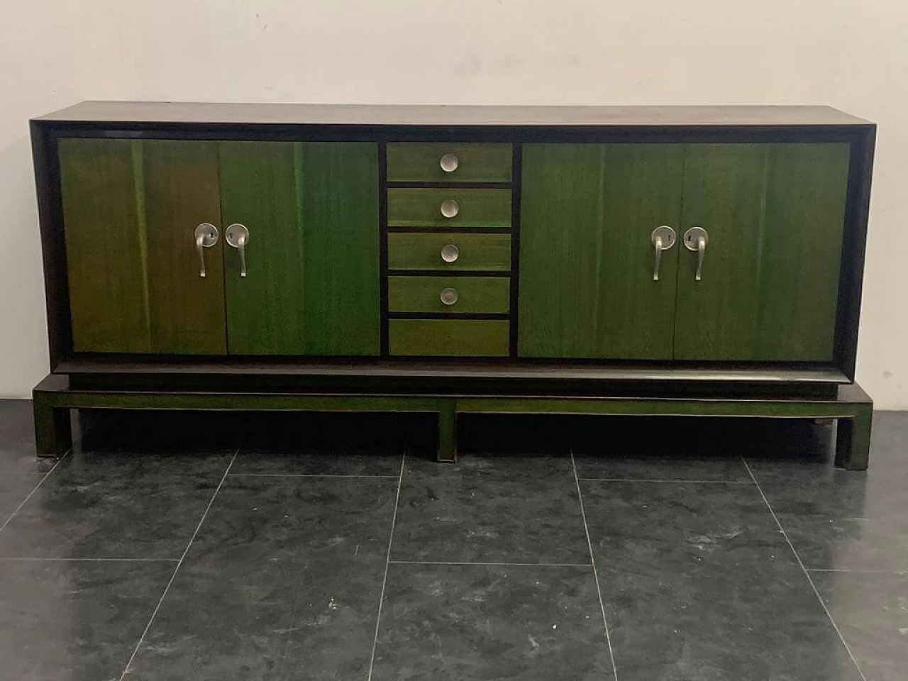 Credenza con specchio in legno con manici in anilina verde, anni '40 4
