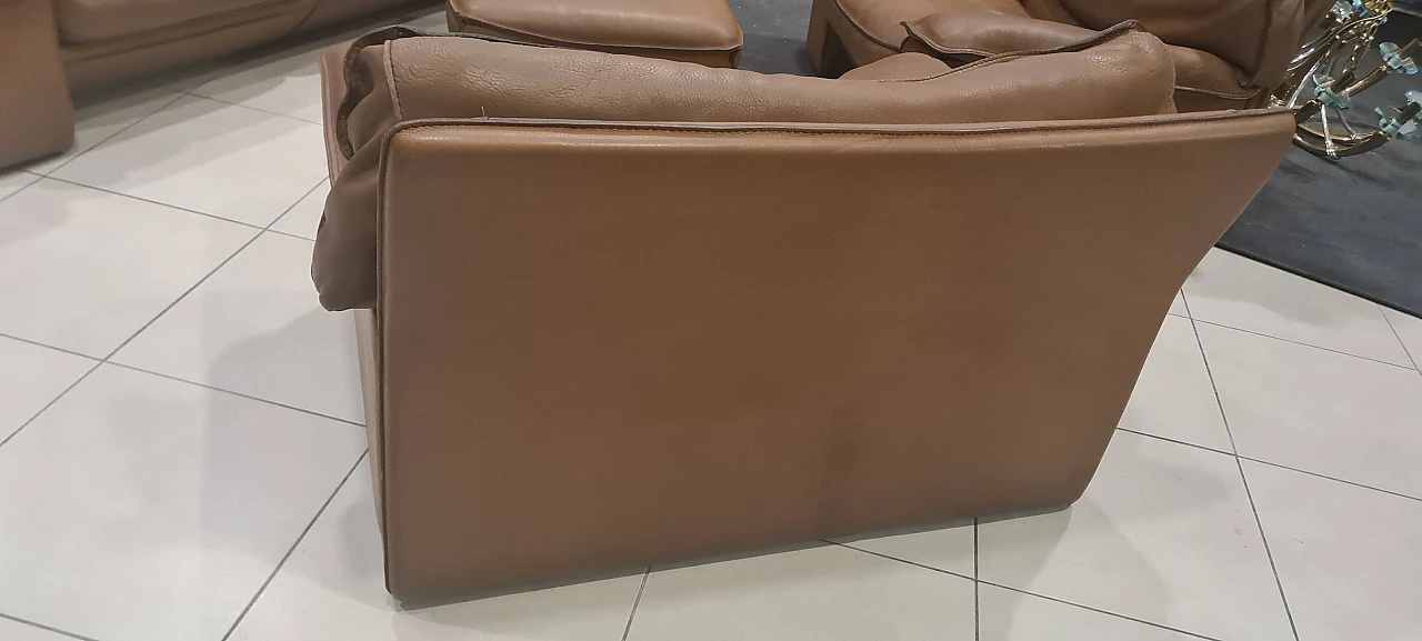 Divano, coppia di poltrone e pouf di Ferruccio Brunati, anni '60 3