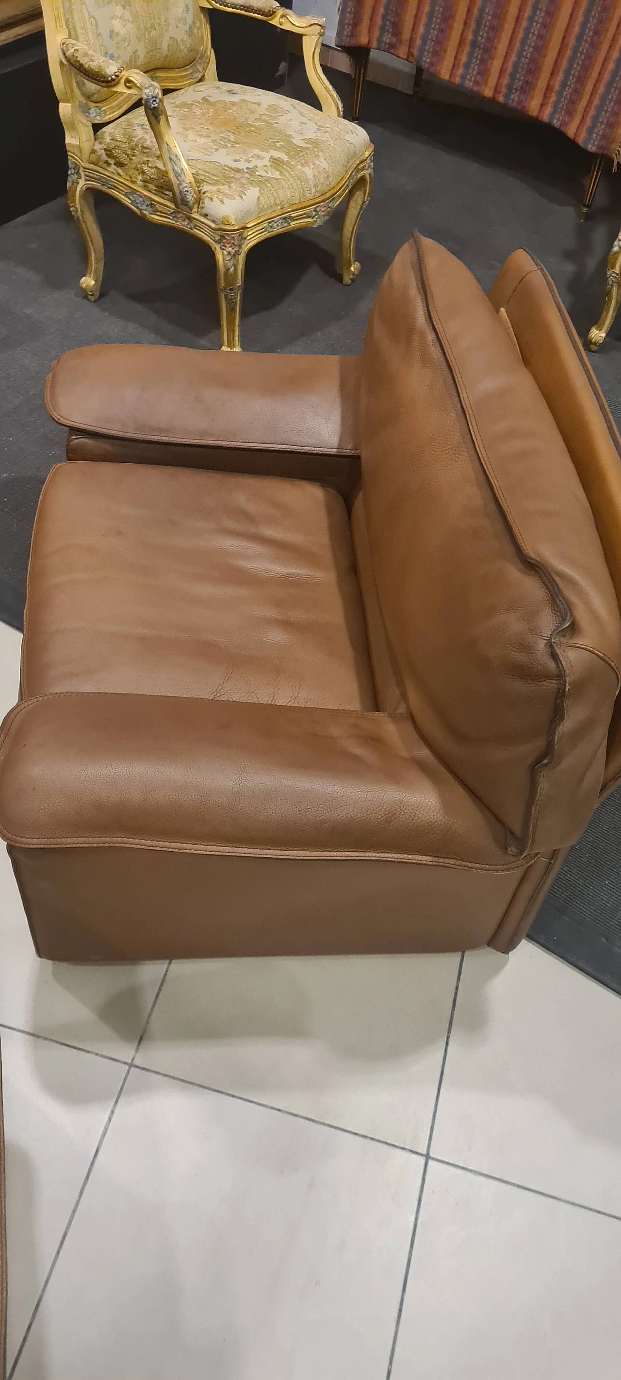 Divano, coppia di poltrone e pouf di Ferruccio Brunati, anni '60 4