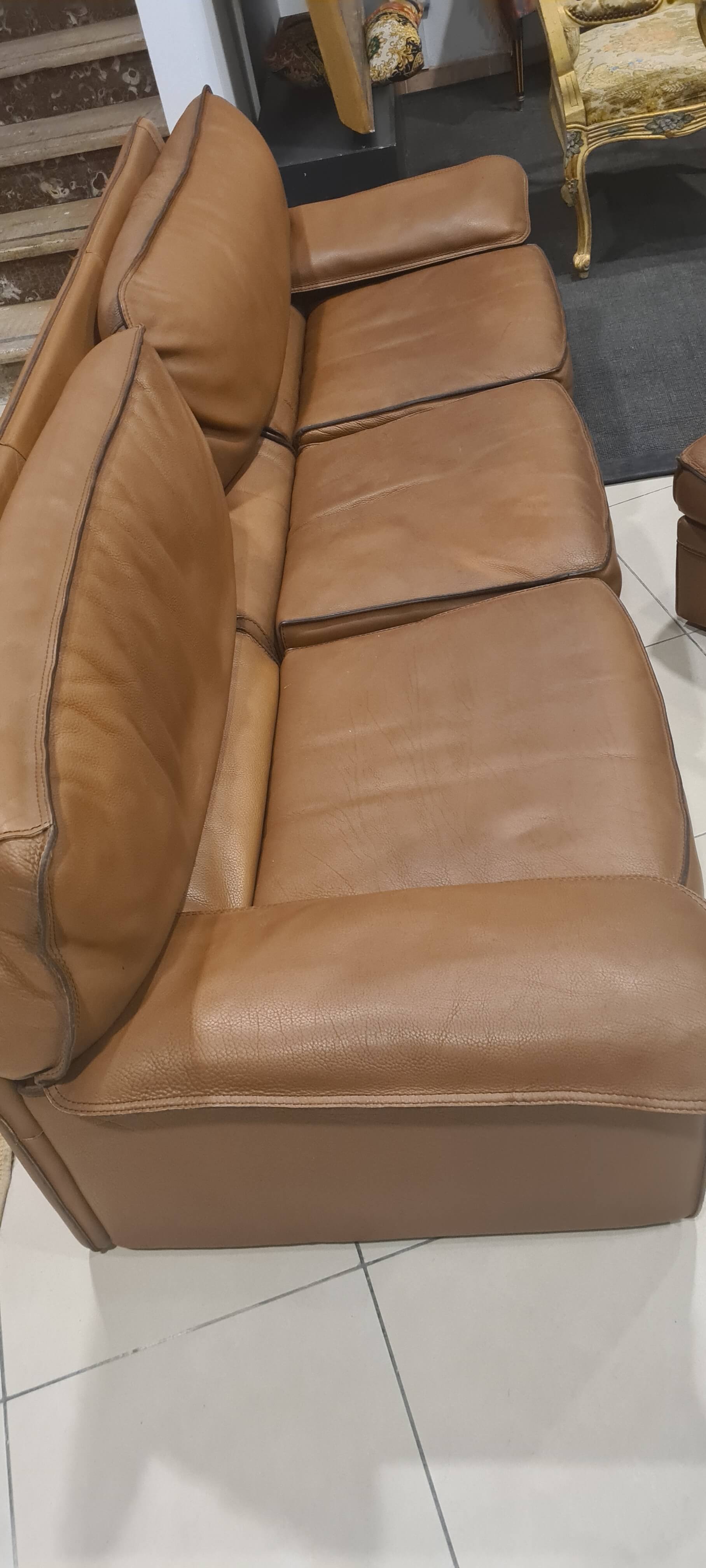 Divano, coppia di poltrone e pouf di Ferruccio Brunati, anni '60