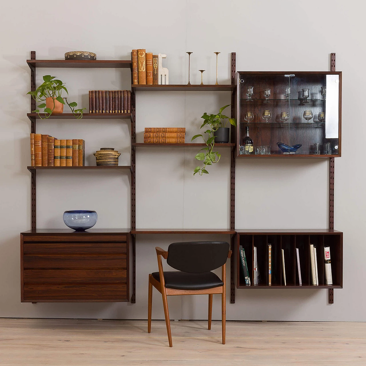 Three-bay wall-mounted rosewood bookcase by Poul Cadovius for Cado, 1960s 1