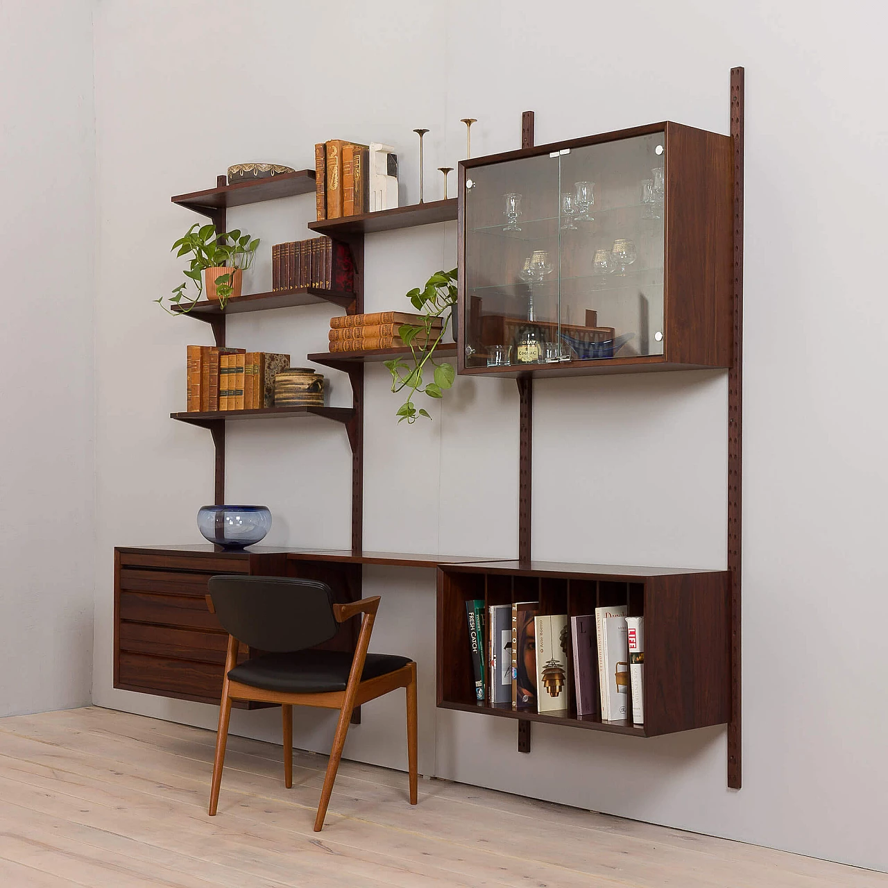 Three-bay wall-mounted rosewood bookcase by Poul Cadovius for Cado, 1960s 2