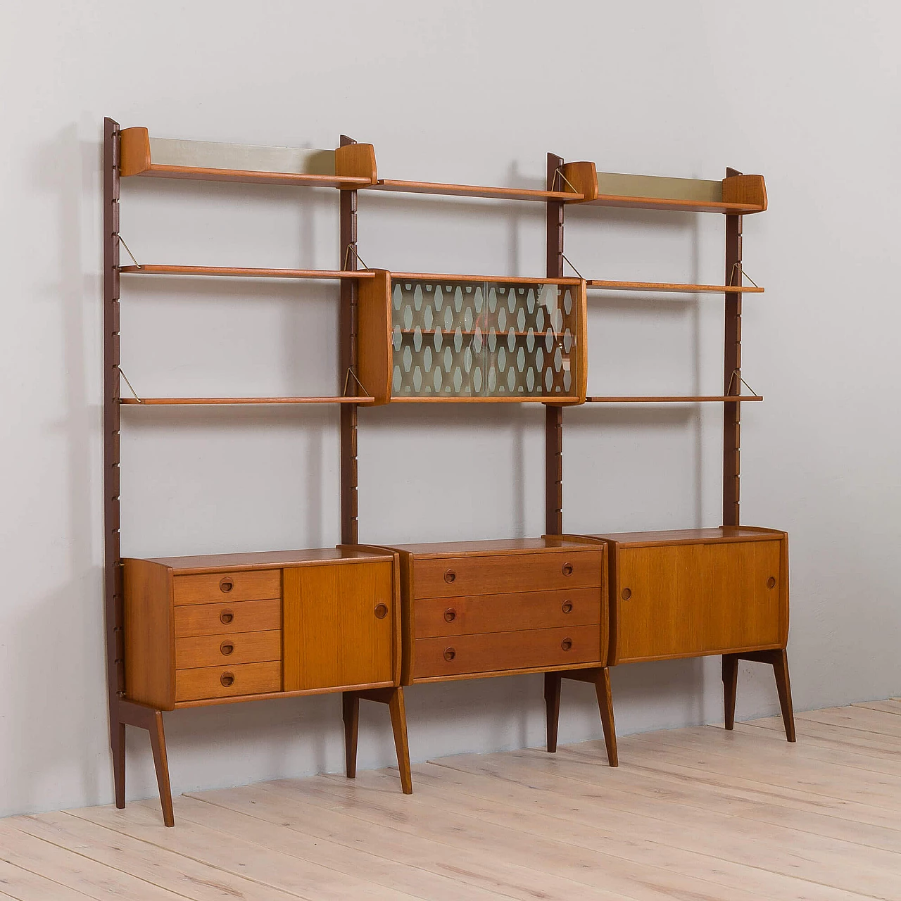 Three-bay Ergo wall unit by John Texmon and Einar Blindheim for Blindheim Mobelfabrikk, 1960s 3