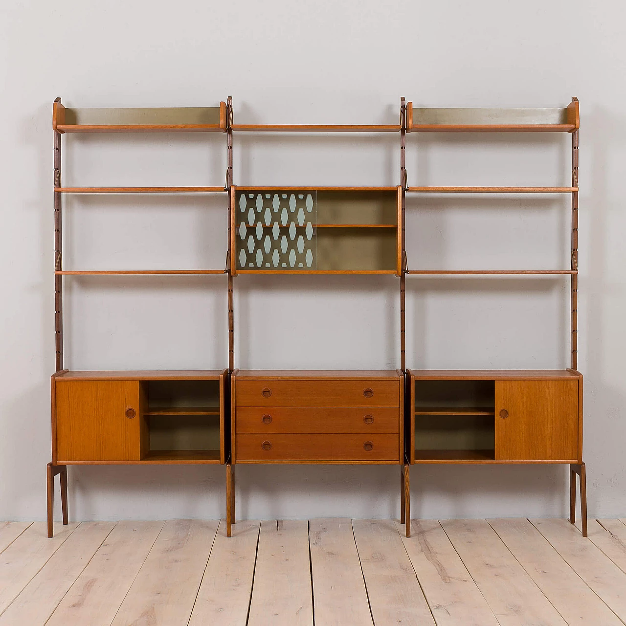 Three-bay Ergo wall unit by John Texmon and Einar Blindheim for Blindheim Mobelfabrikk, 1960s 6