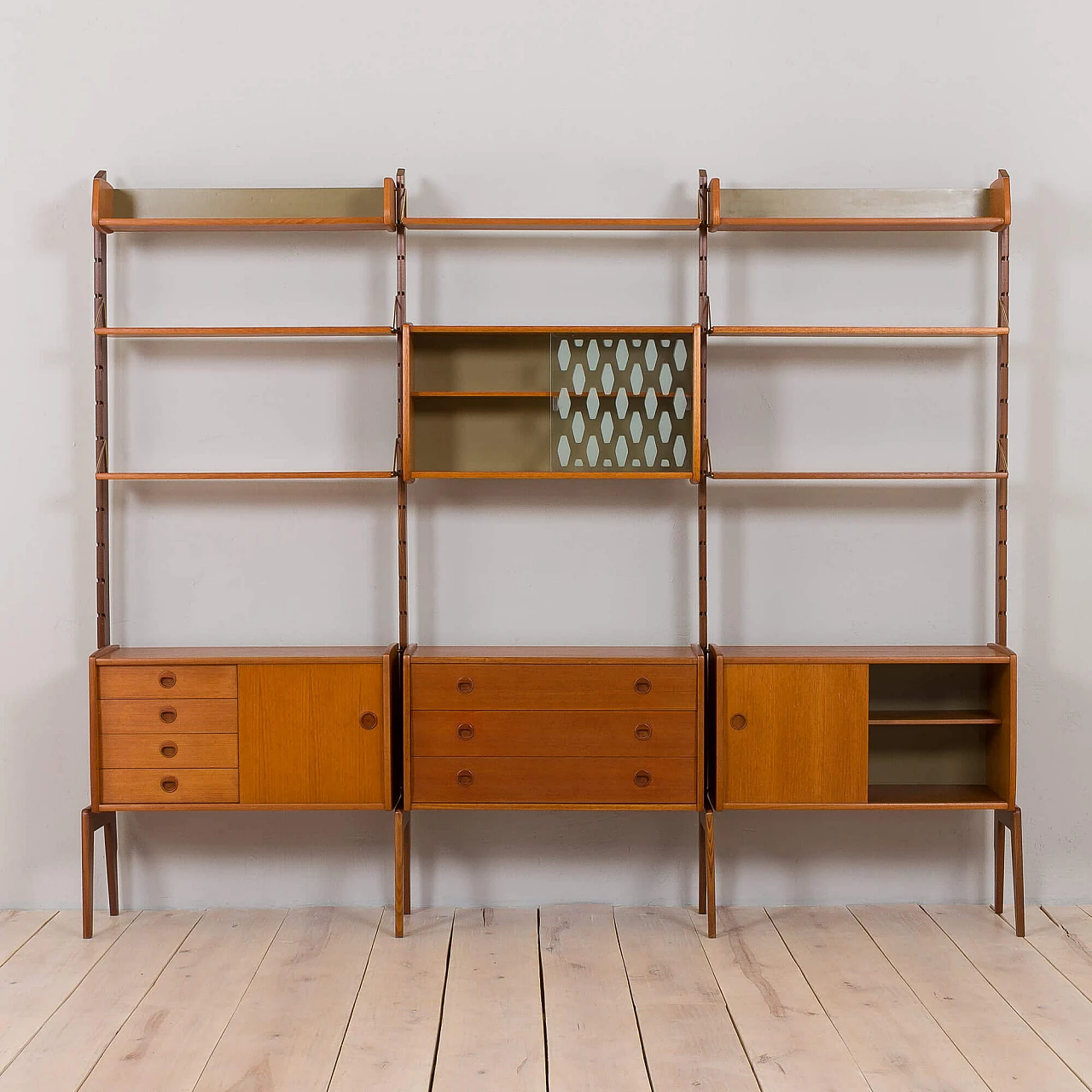 Three-bay Ergo wall unit by John Texmon and Einar Blindheim for Blindheim Mobelfabrikk, 1960s 7