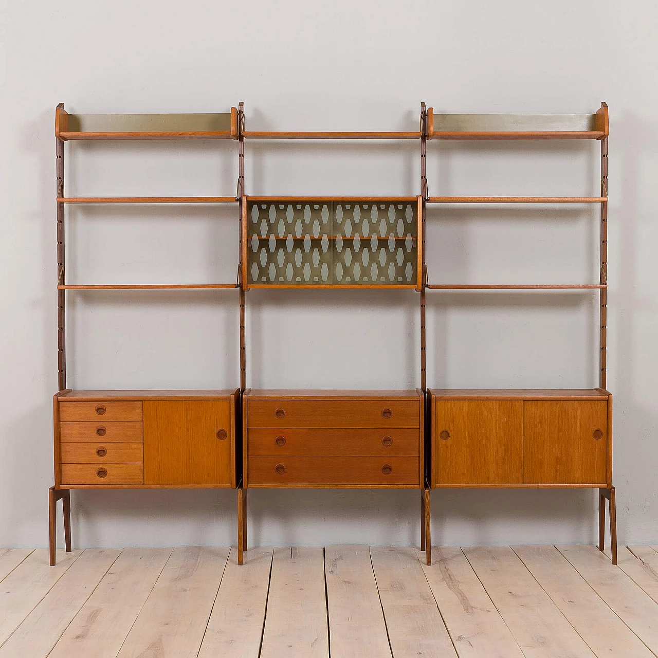 Three-bay Ergo wall unit by John Texmon and Einar Blindheim for Blindheim Mobelfabrikk, 1960s 8