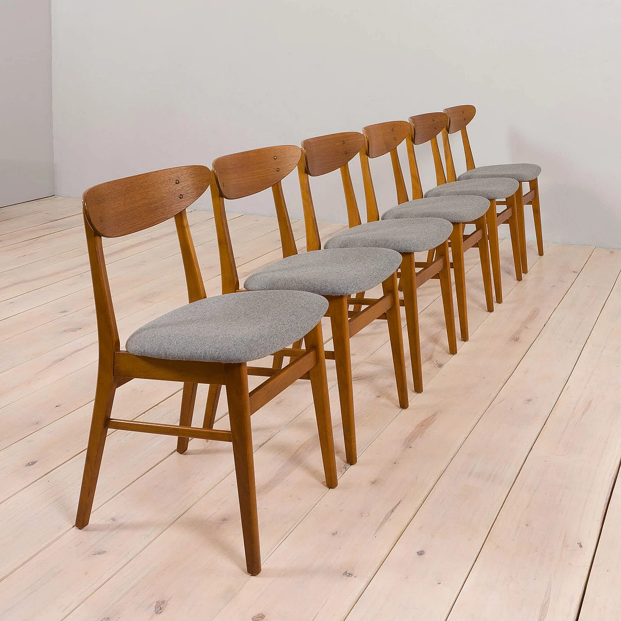 6 Teak and grey wool chairs for Farstrup, 1960s 4