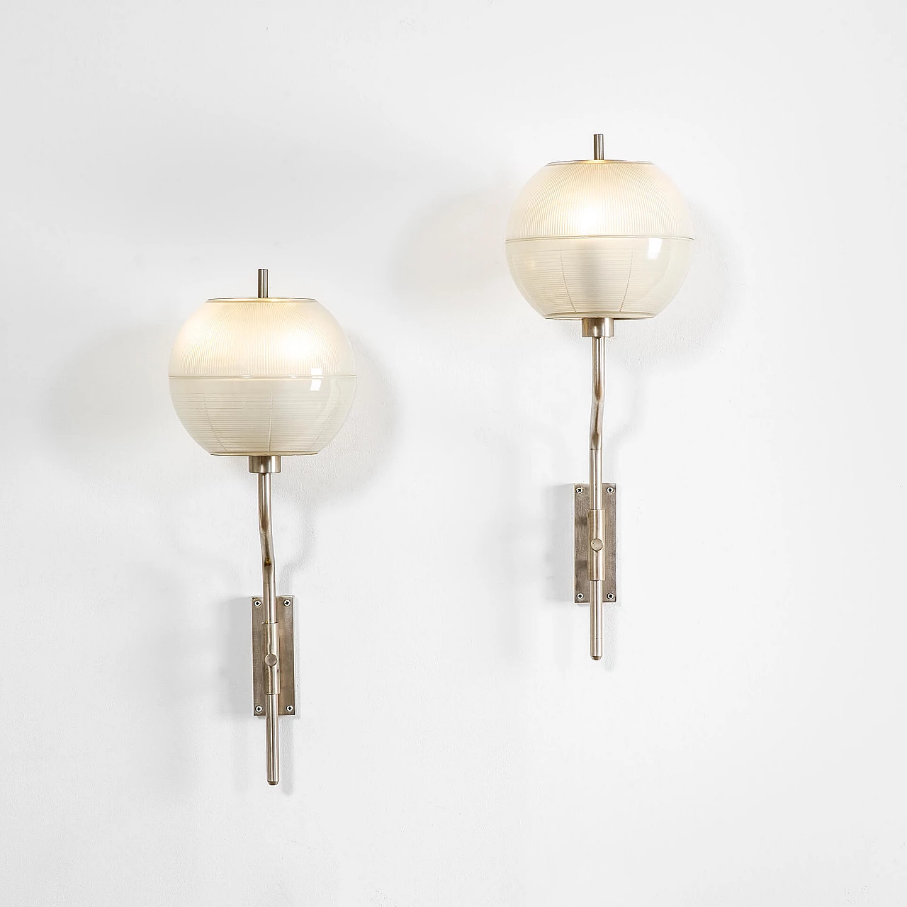 Pair of chromed metal and glass wall lights by Stilnovo, 1950s 1
