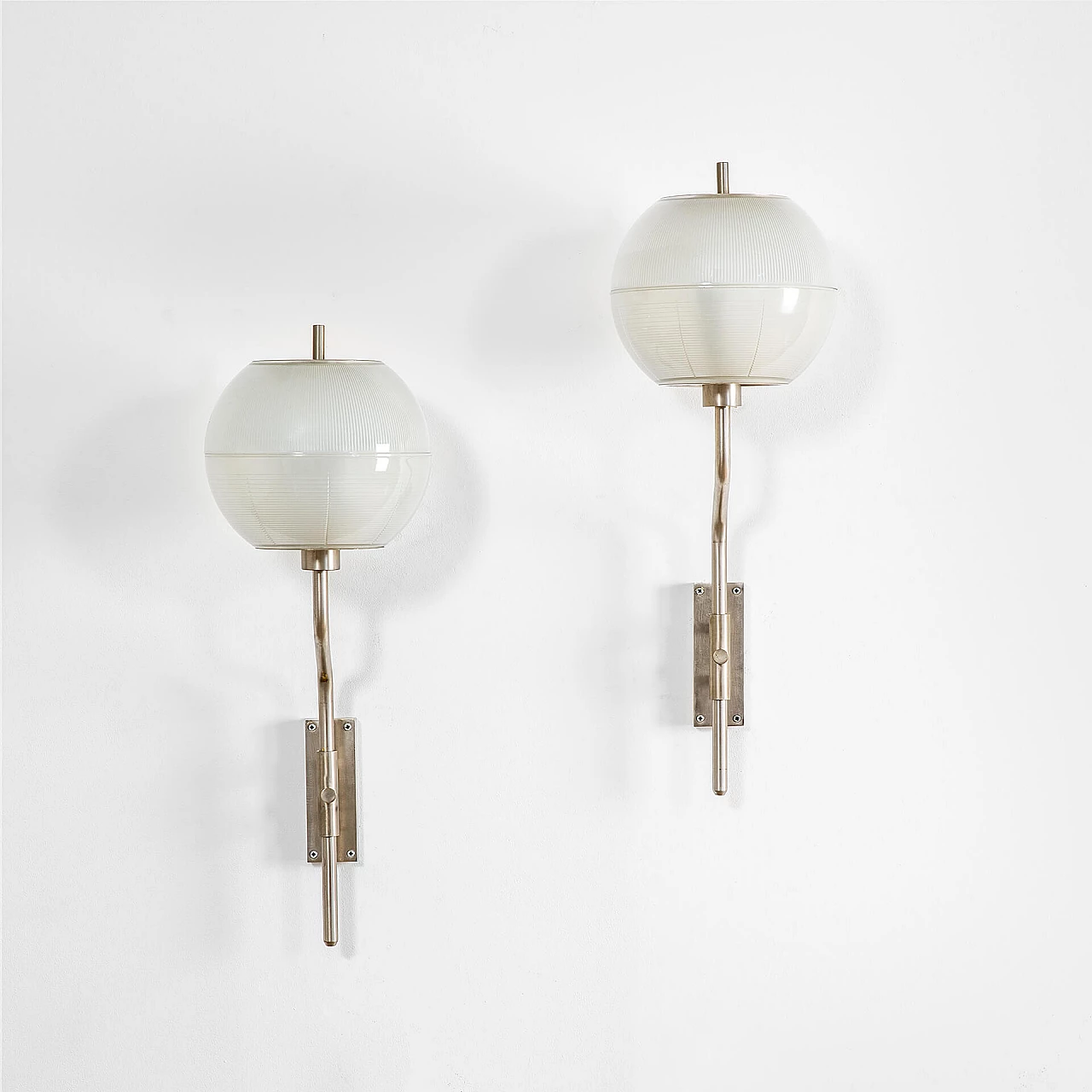 Pair of chromed metal and glass wall lights by Stilnovo, 1950s 2