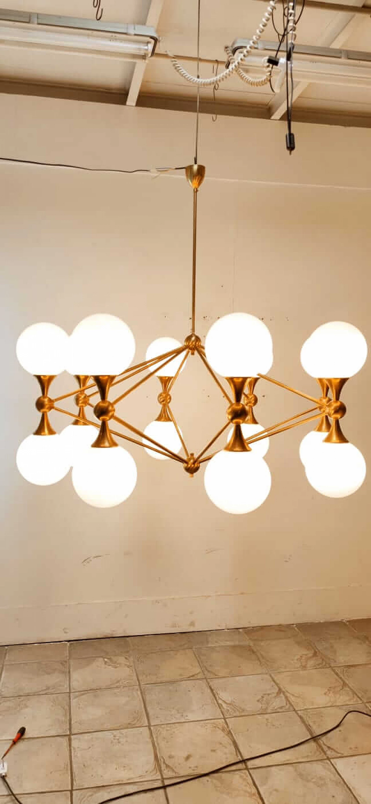 Brass chandelier 16 lights with spherical glass, 1960s 6