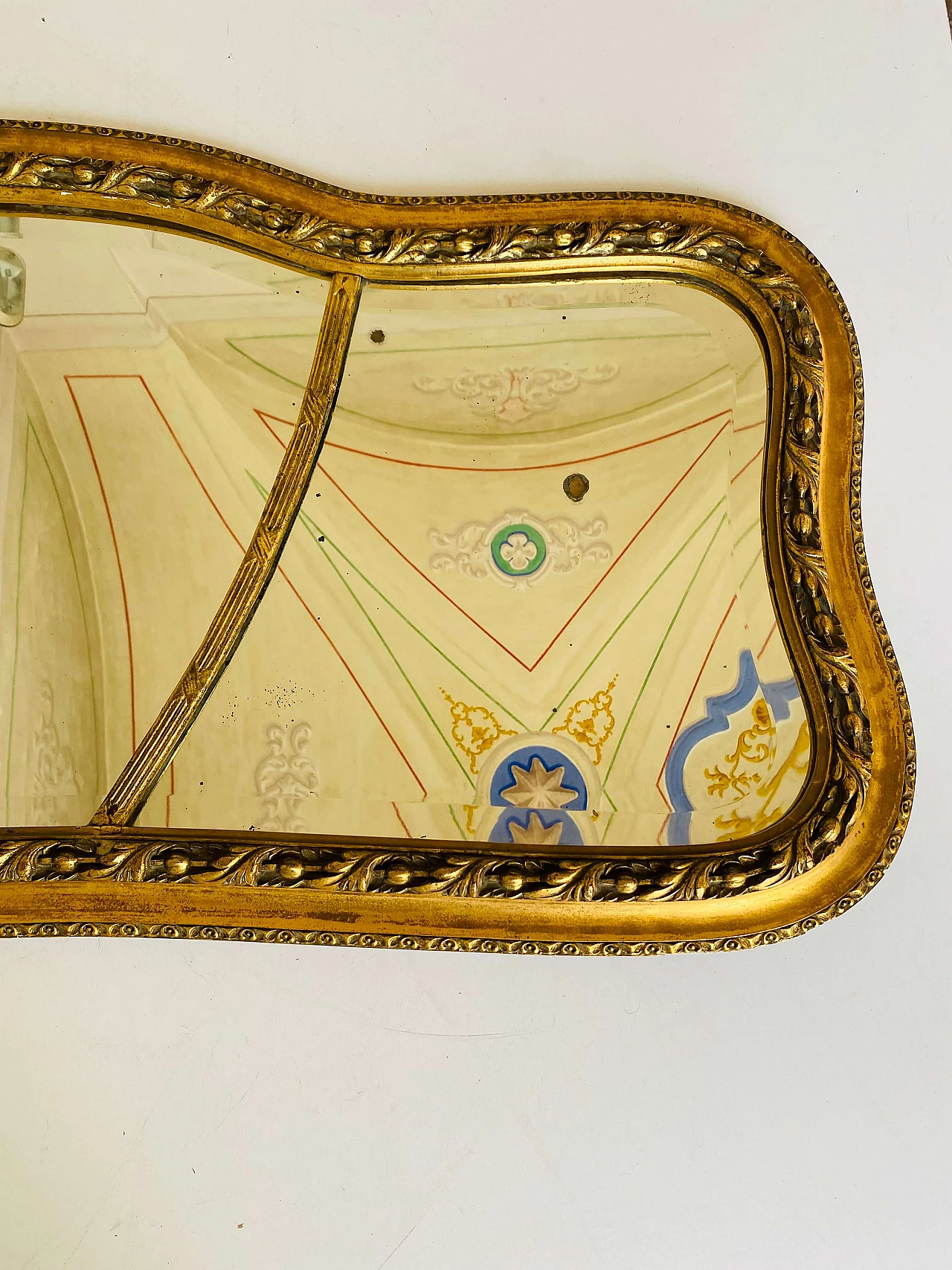 Specchio in legno massello con finitura in foglia d'oro, metà '800 5
