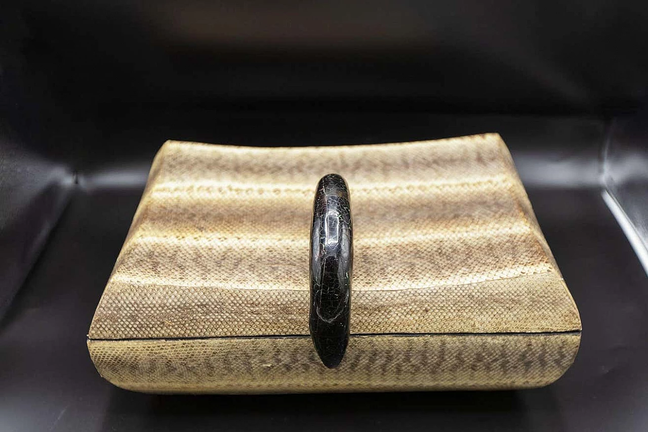 Art Deco leatherette and velvet jewellery box, 1920s 11