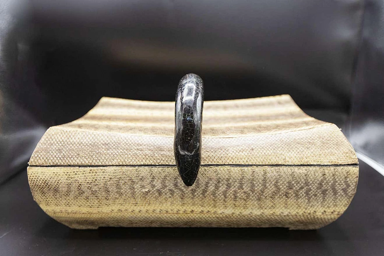 Art Deco leatherette and velvet jewellery box, 1920s 12