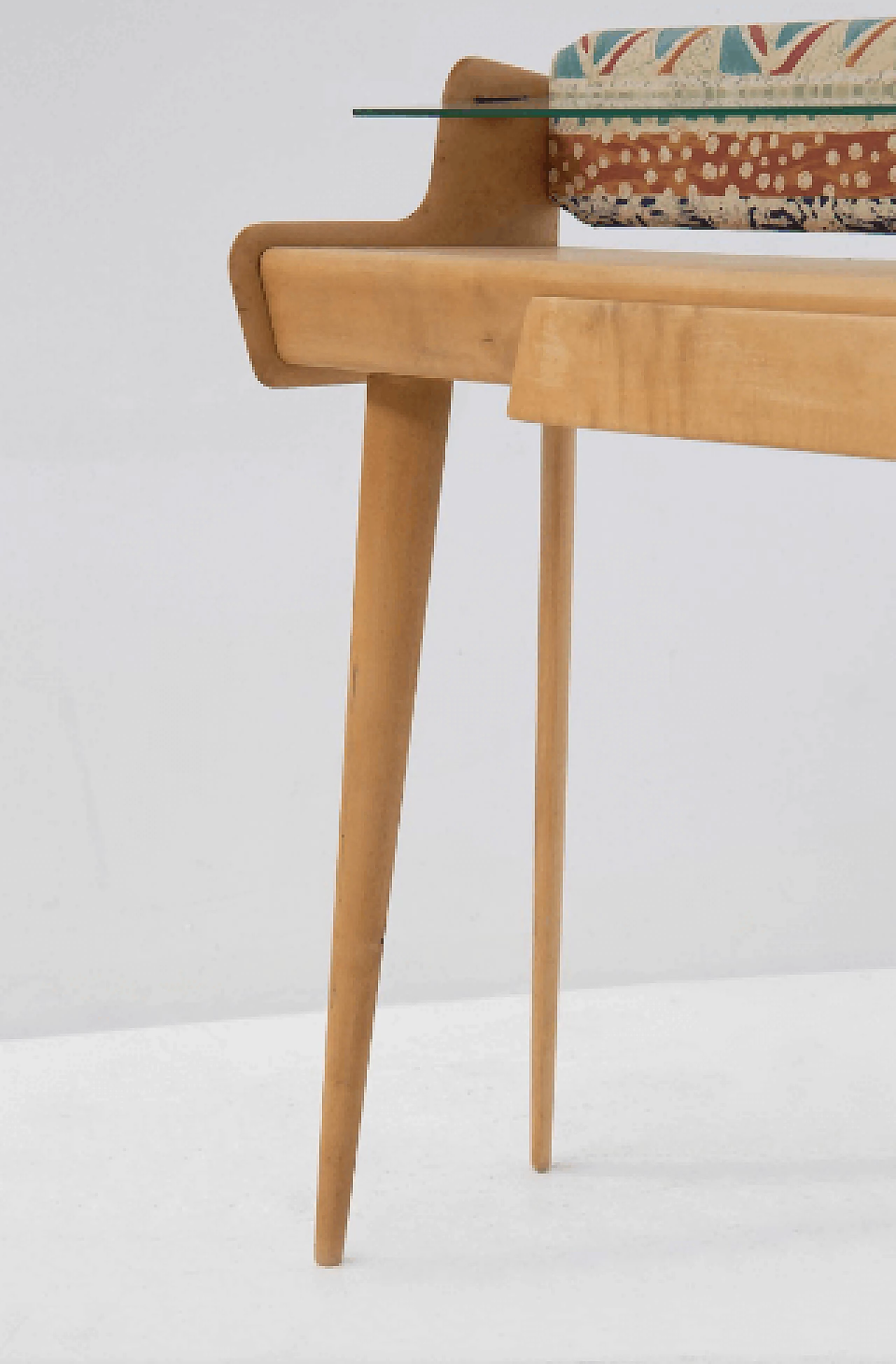 Scrivania in legno con mensola in vetro e pannello dipinto, anni '50 6