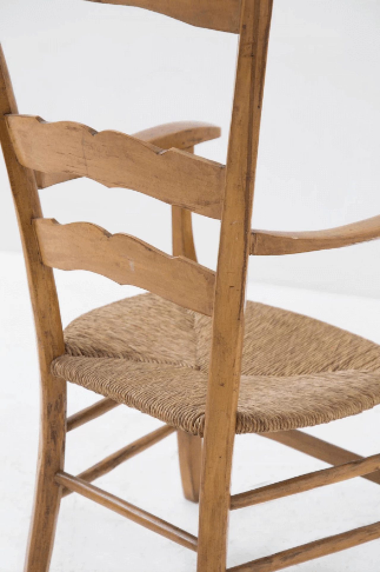 Pair of armchairs in wood and straw attributed to Paolo Buffa, 1940s 8
