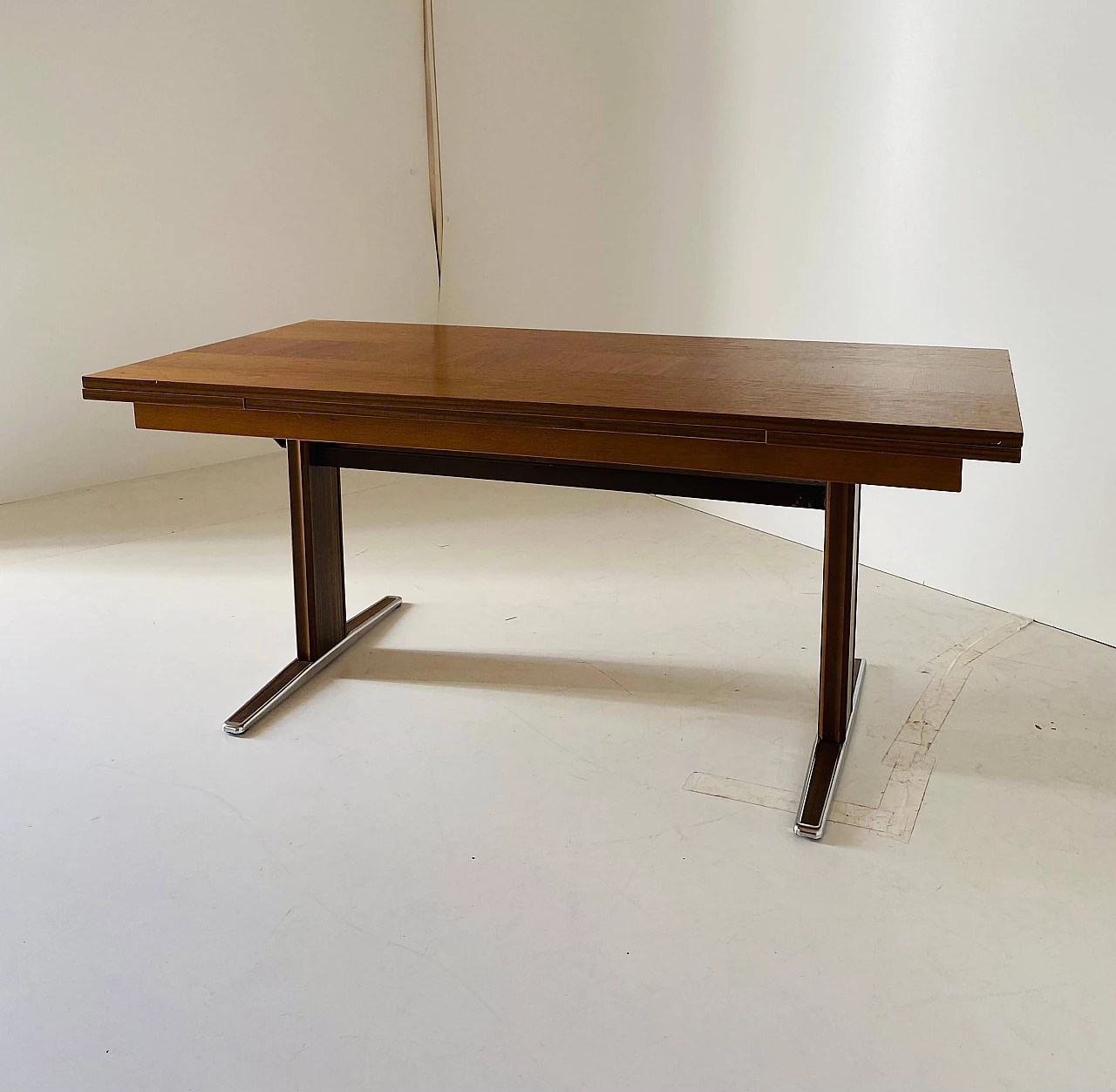 Steel and teak extendible side table, 1970s 5