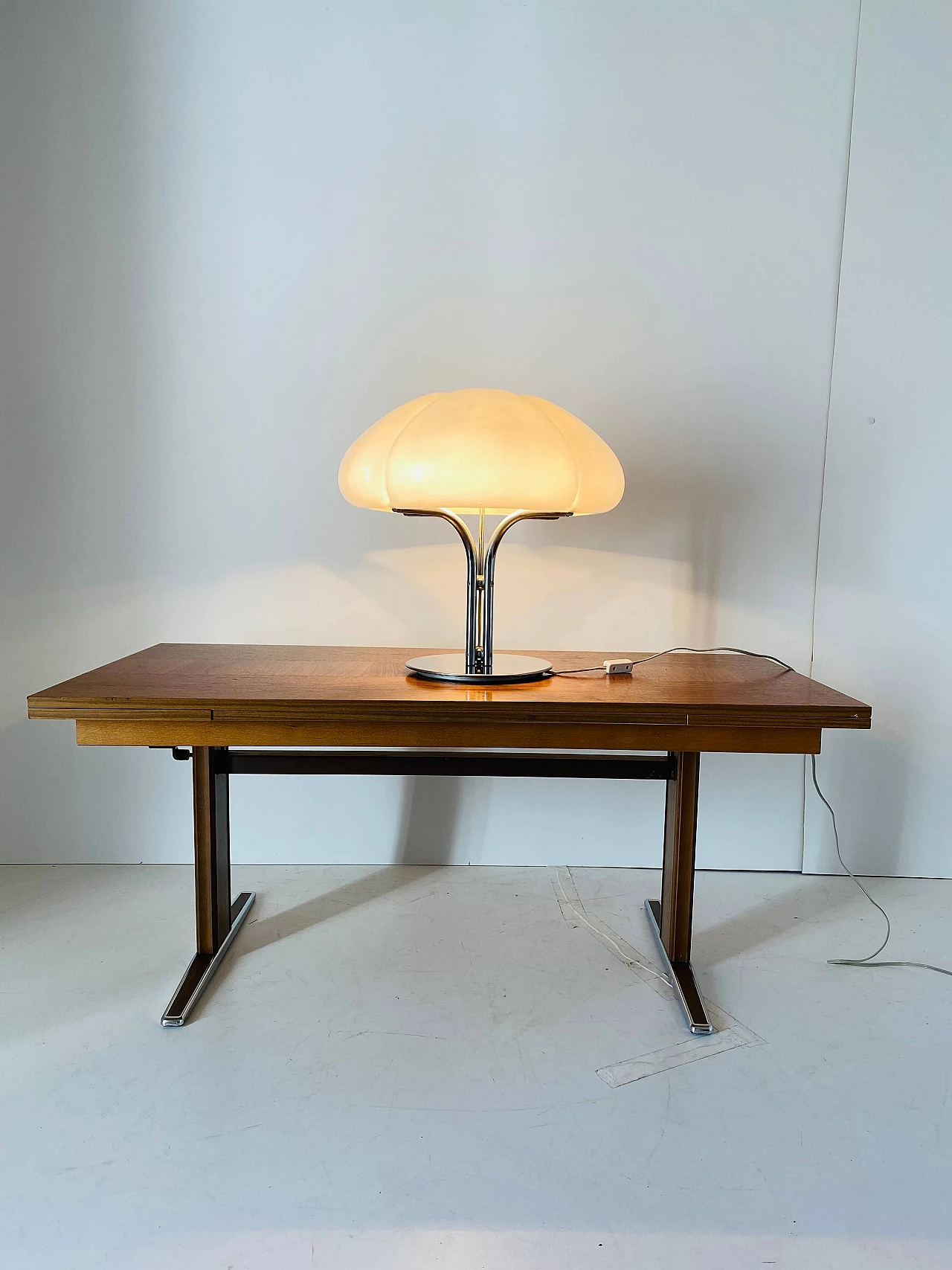 Steel and teak extendible side table, 1970s 10