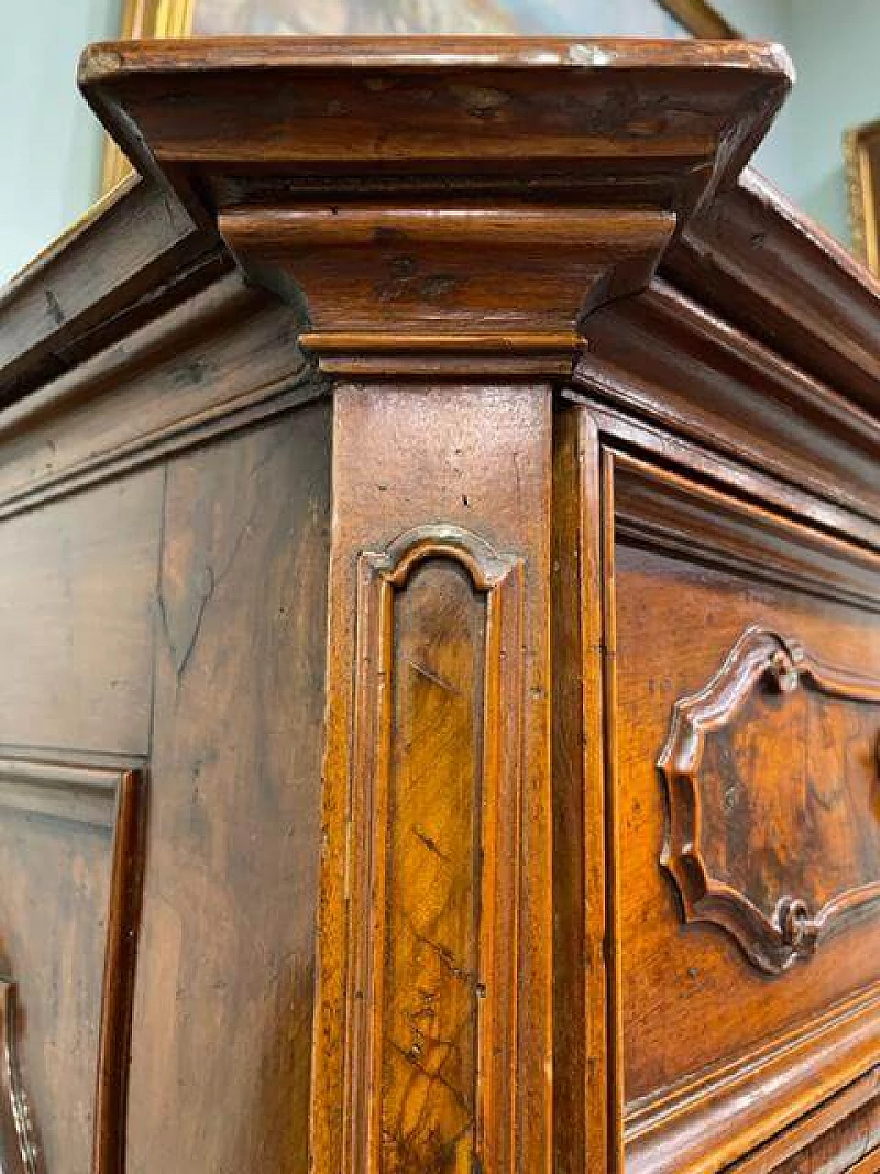 Canterano lombardo in noce e radica di noce, inizio '700 6