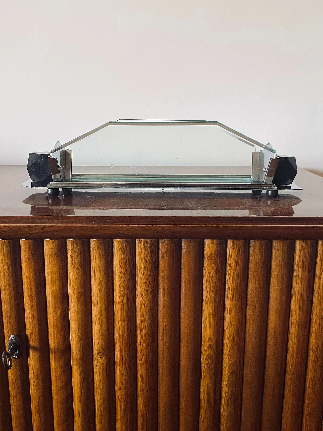 Cubist Art Deco style centrepiece in glass and wood, 1930s 2