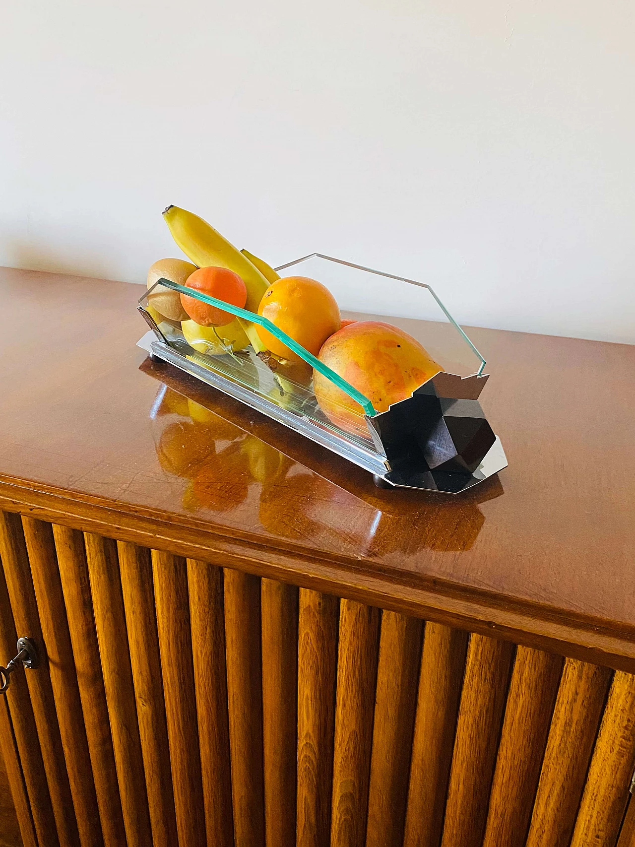 Cubist Art Deco style centrepiece in glass and wood, 1930s 3