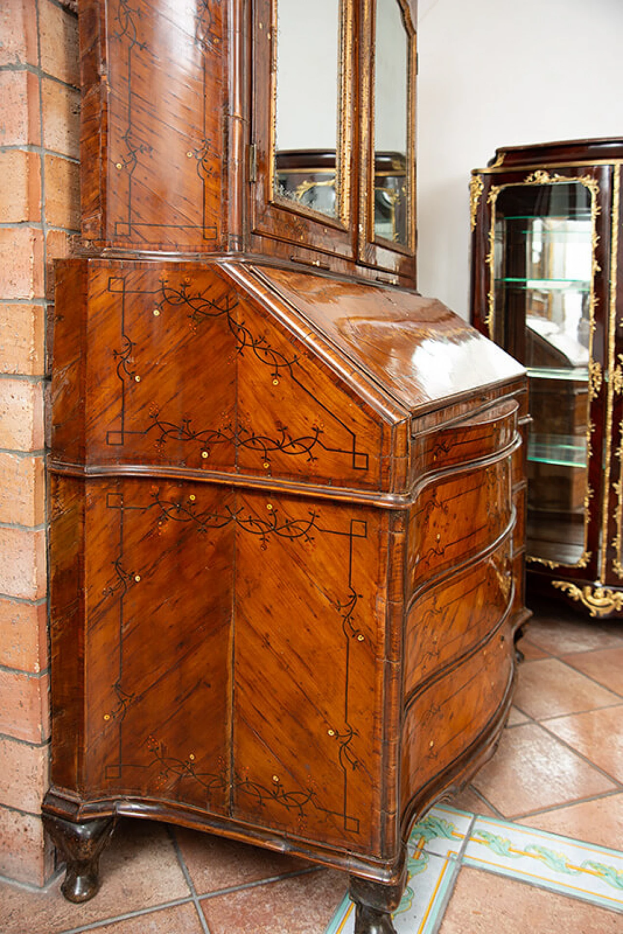 Trumeau Luigi XV in noce e legni esotici, '700 6