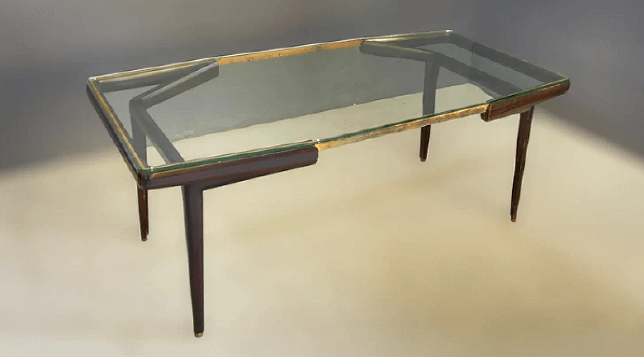 Tavolo in legno, vetro e ottone attribuito a Giovanni Ferrabini, anni '50 1