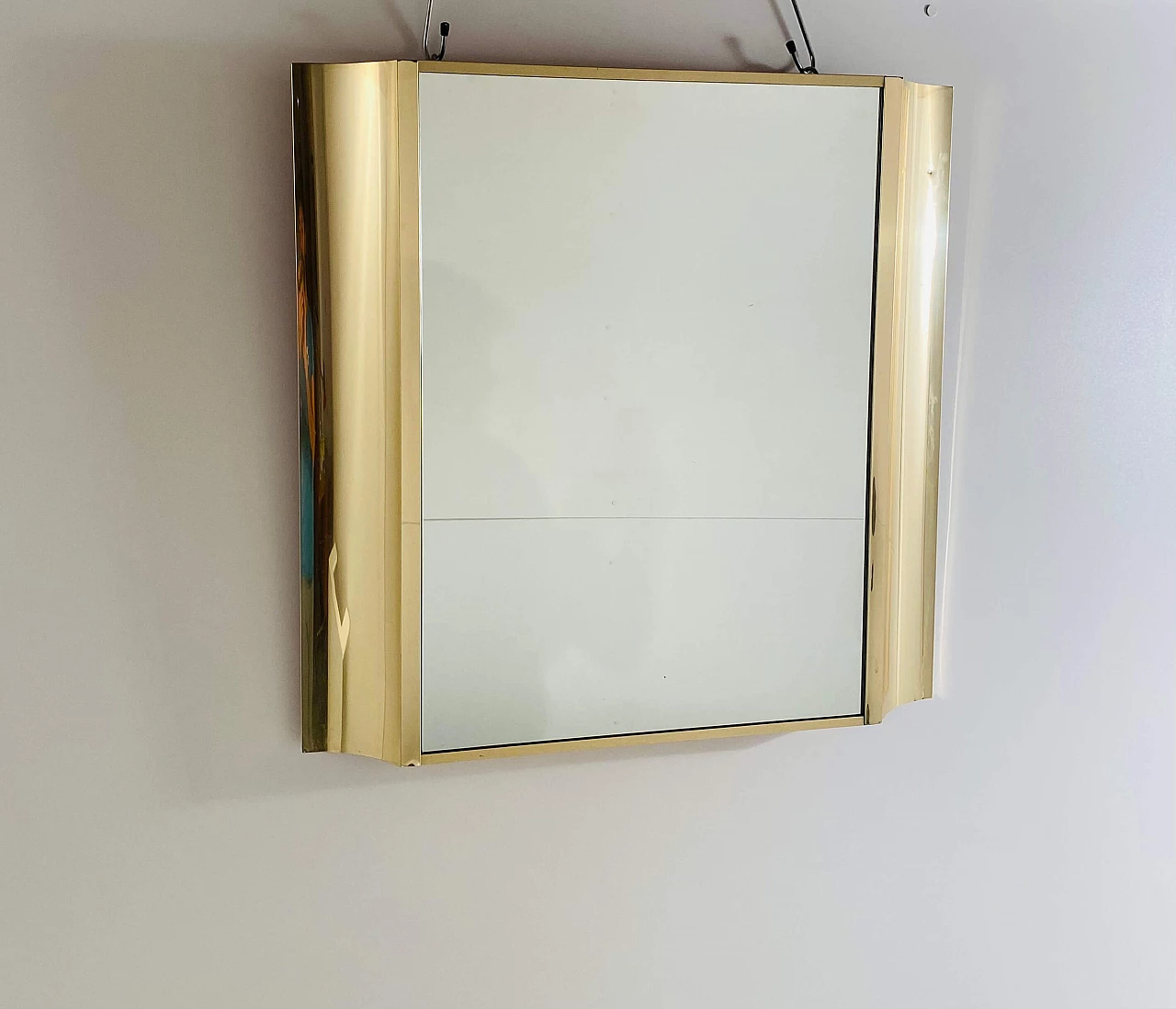 Specchio dorato con cornice in radica di noce, anni '70 1