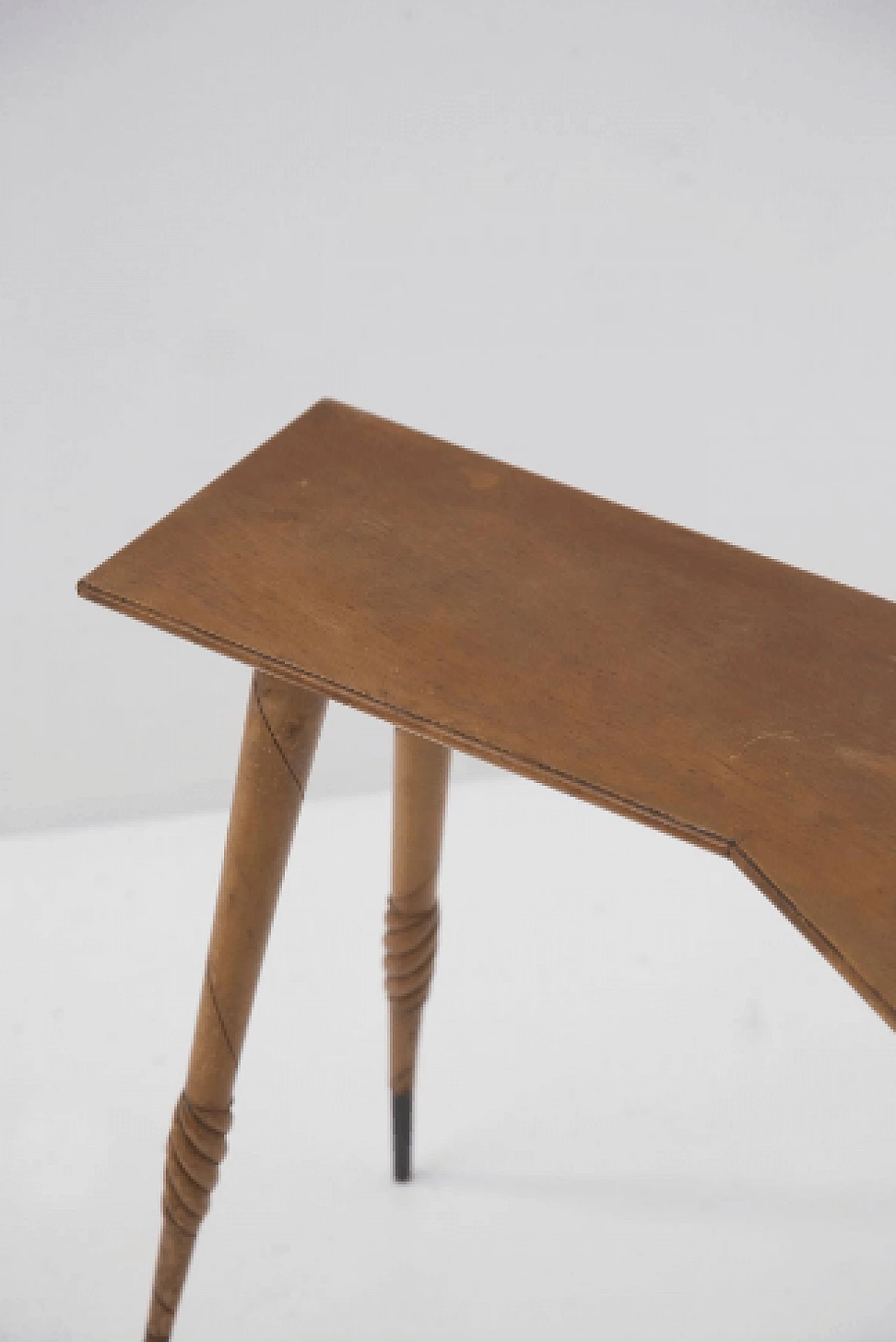 Wood side table attributed to Gio Ponti, 1950s 5