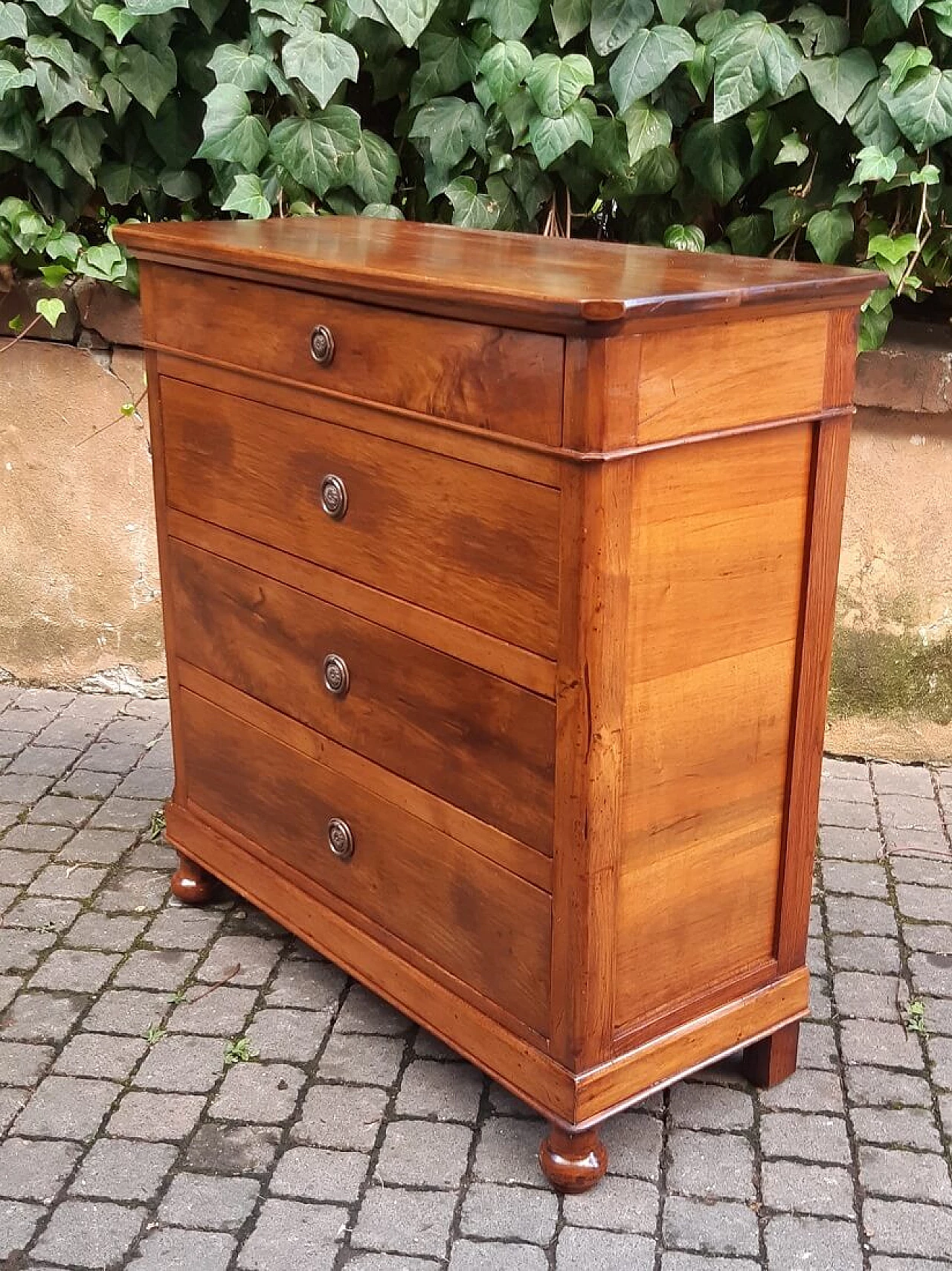 Solid walnut dresser with four drawers, 19th century 2